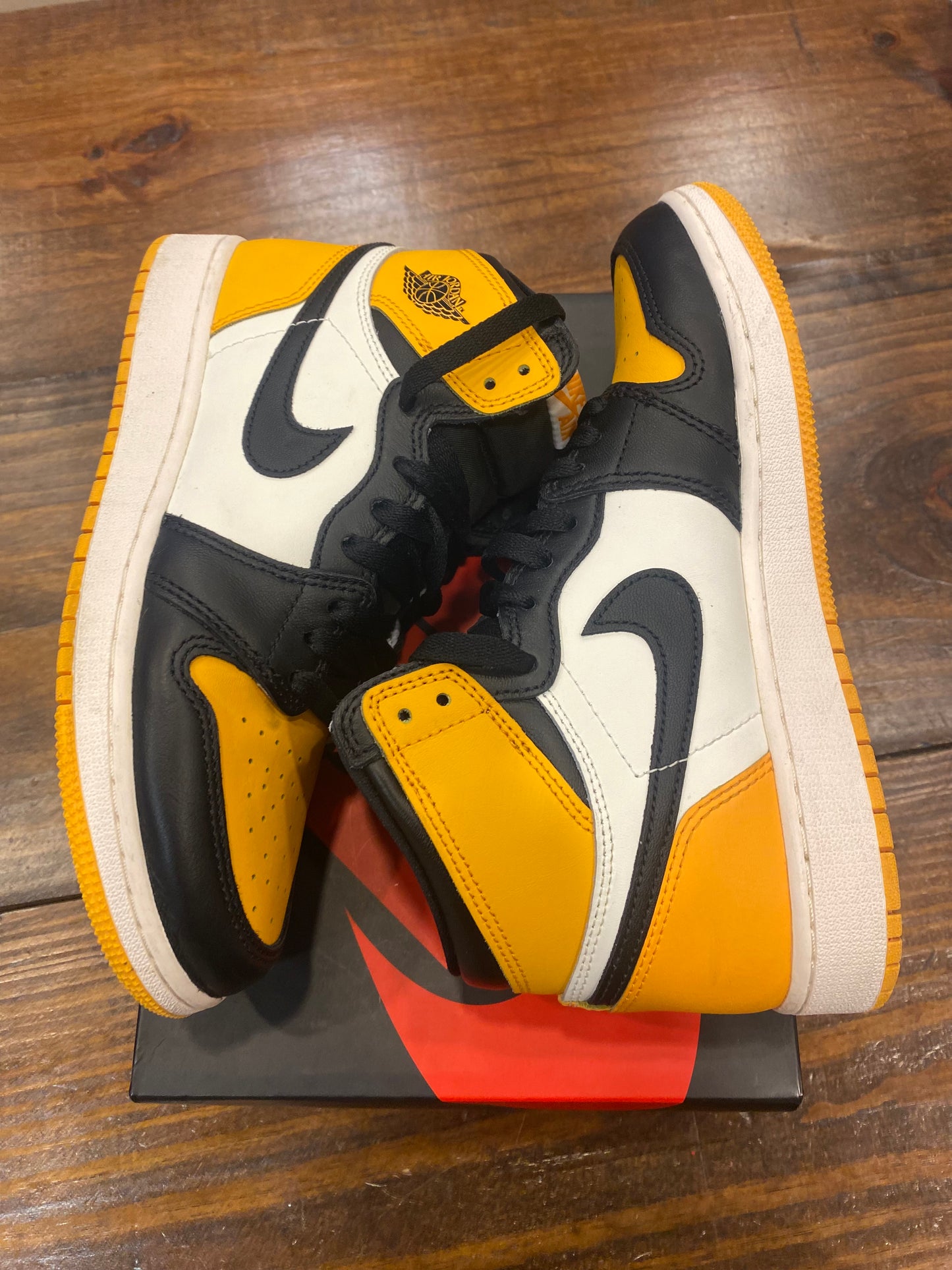 Jordan 1 Retro High OG GS Yellow Toe PRE-OWNED