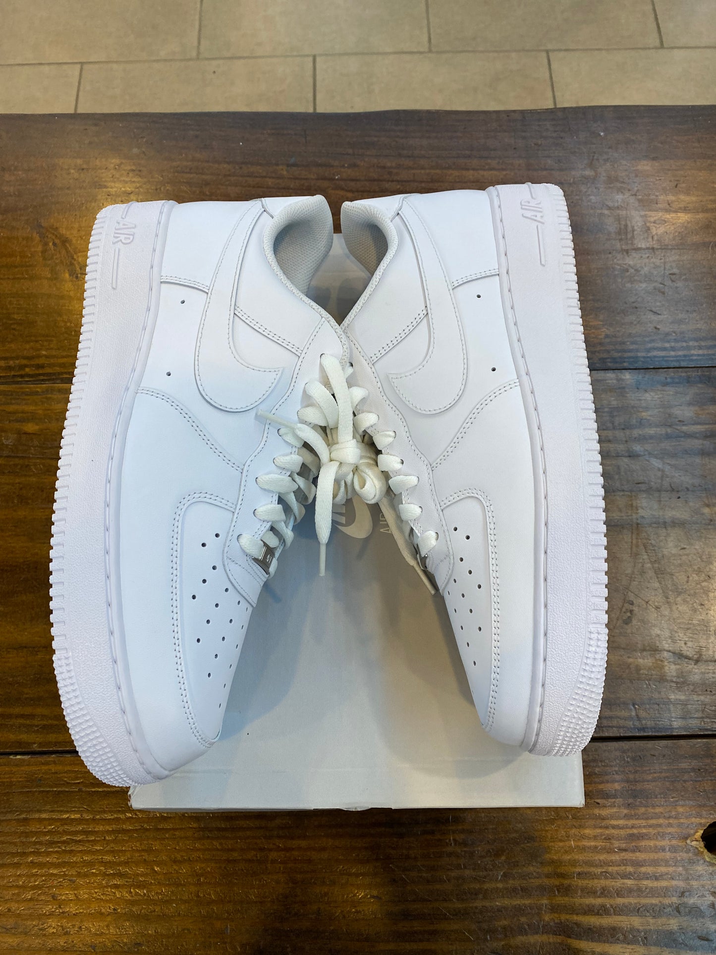Air Force 1 07 Triple White PRE OWNED