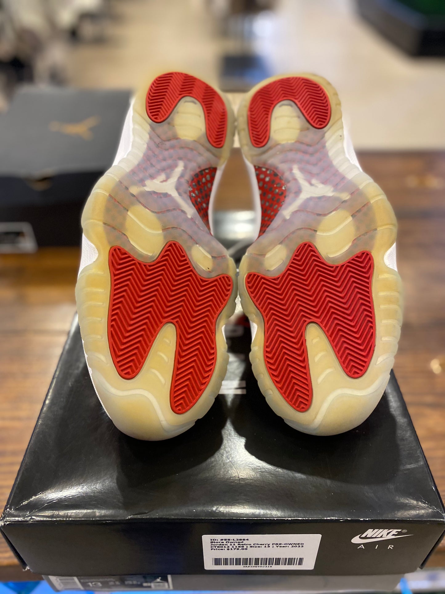 Jordan 11 Retro Cherry PRE-OWNED