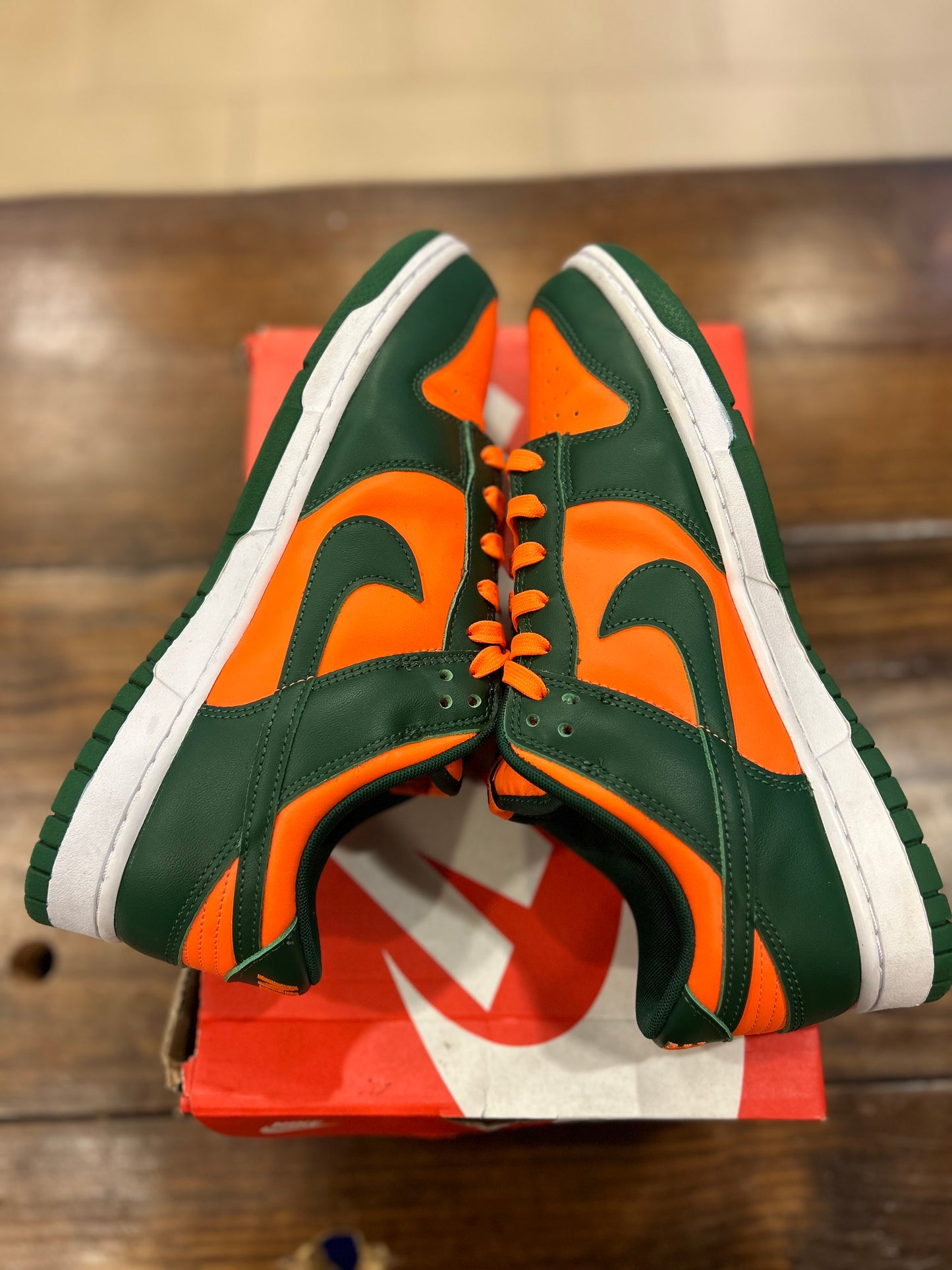 Dunk Low Miami Hurricanes PRE-OWNED