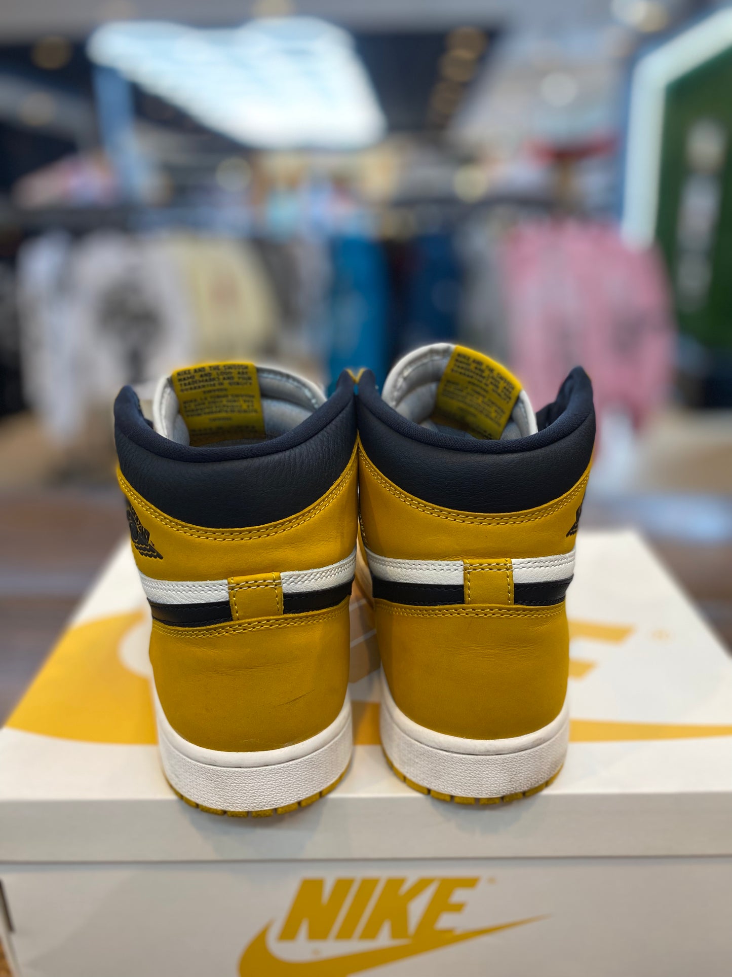 Jordan 1 Retro High OG Yellow Ochre PRE OWNED
