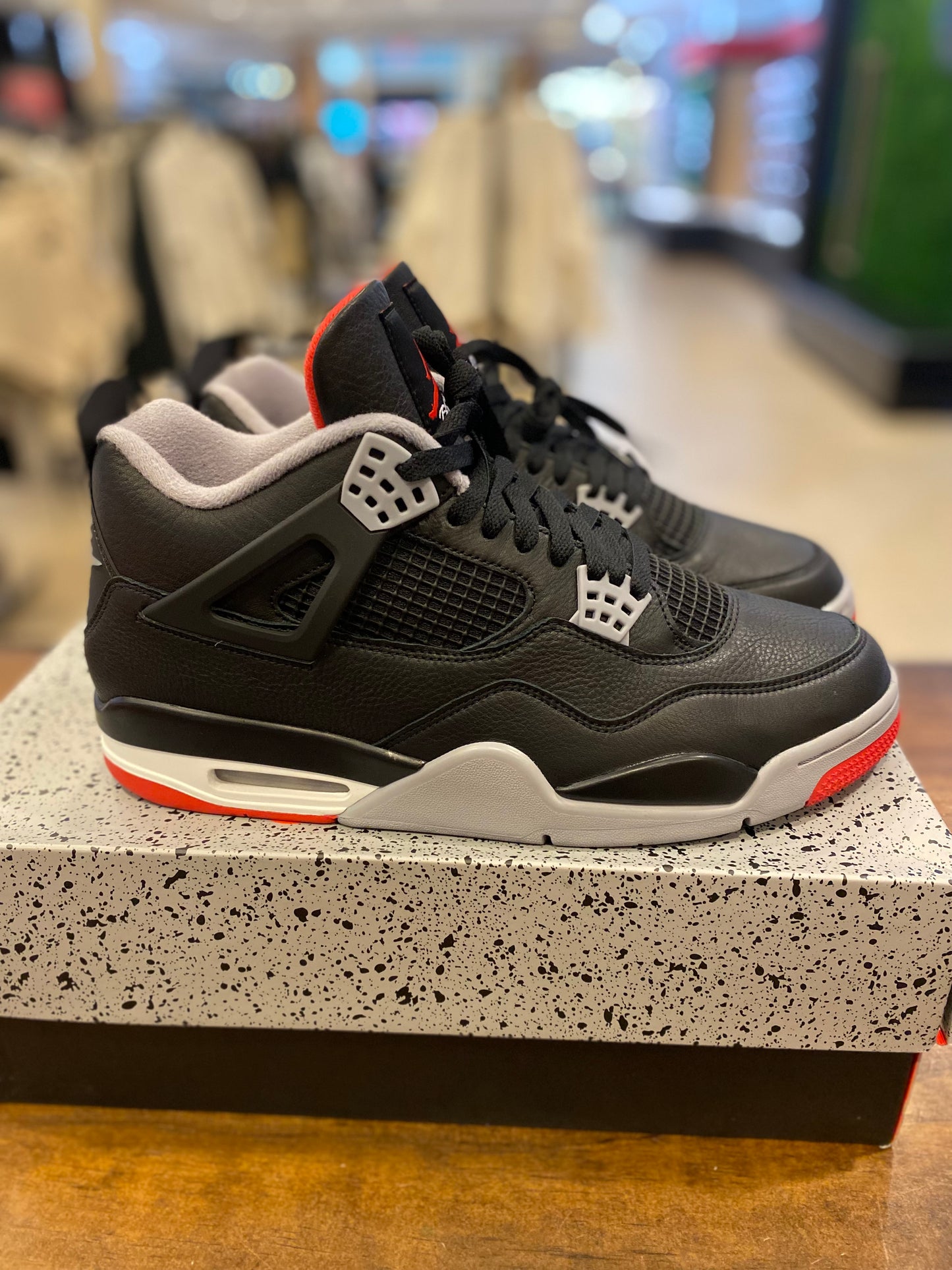 Air Jordan 4 Retro Bred Reimagined PRE-OWNED