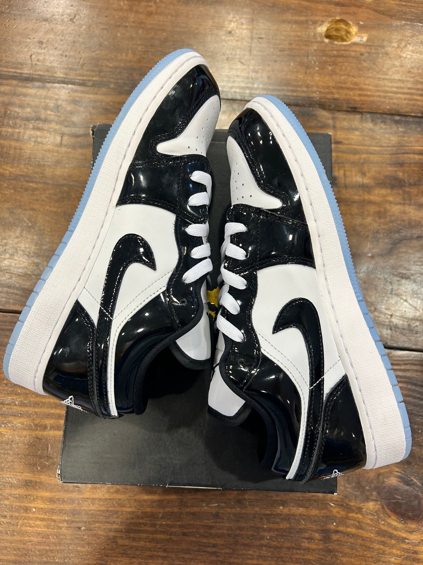 Air Jordan 1 Low SE GS Concord PRE-OWNED