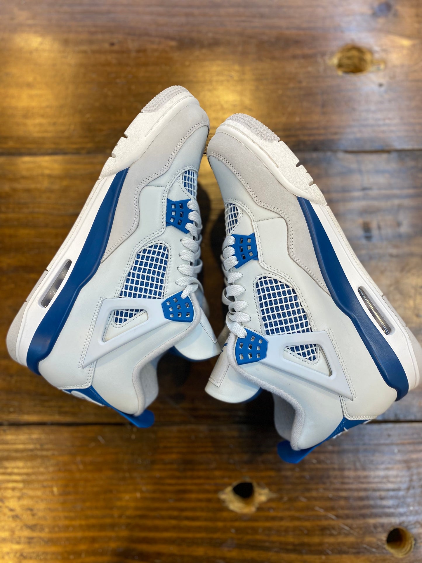 Jordan 4 Retro Military Blue PRE-OWNED