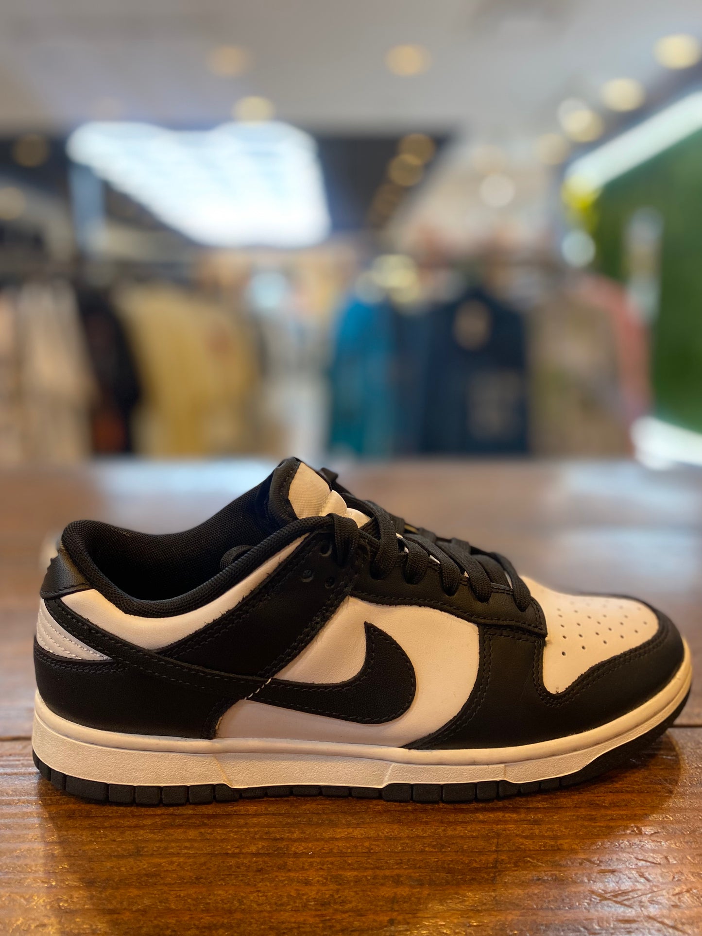 Dunk Low Black White PRE OWNED