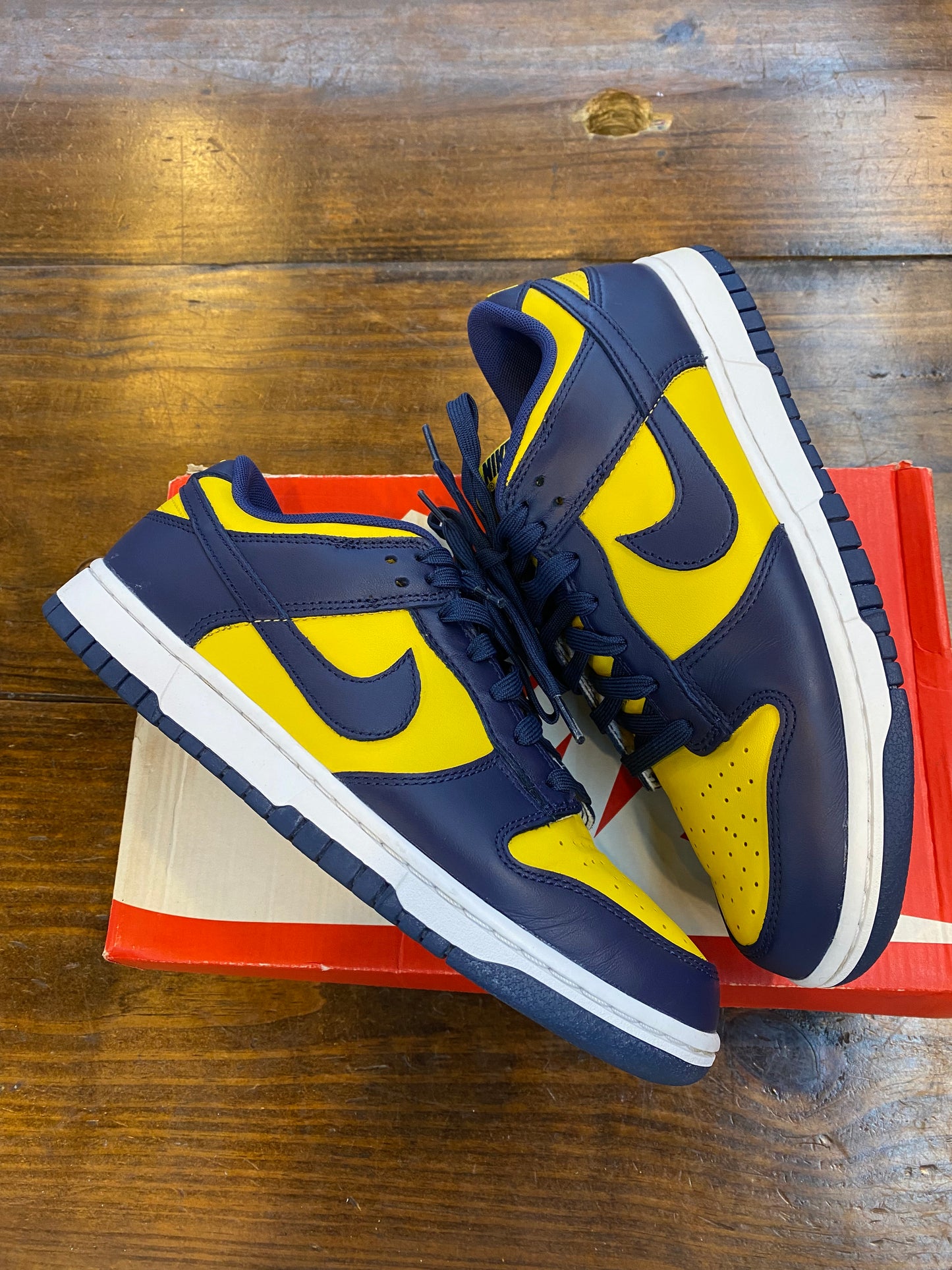 Dunk Low Michigan PRE-OWNED