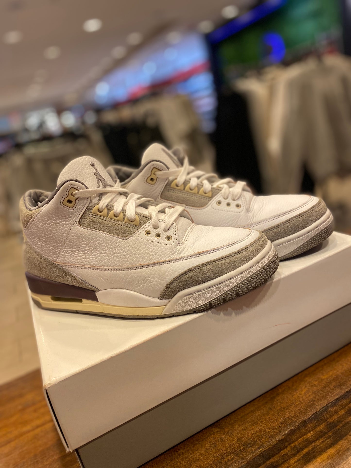 A Ma Maniere X Wmns Jordan 3 Retro SP PRE-OWNED