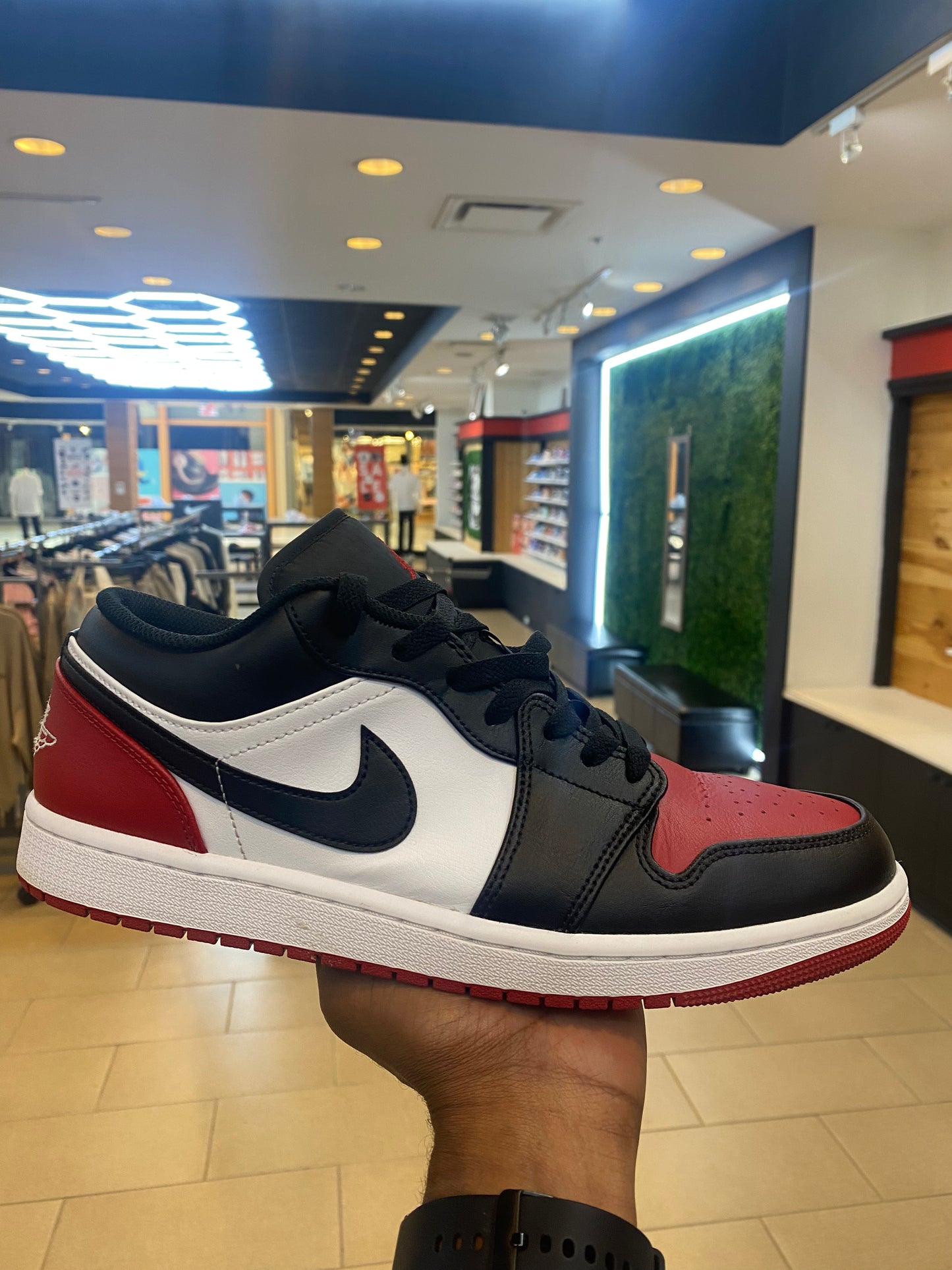 Jordan 1 Low Bred Toe 2 0 PRE OWNED