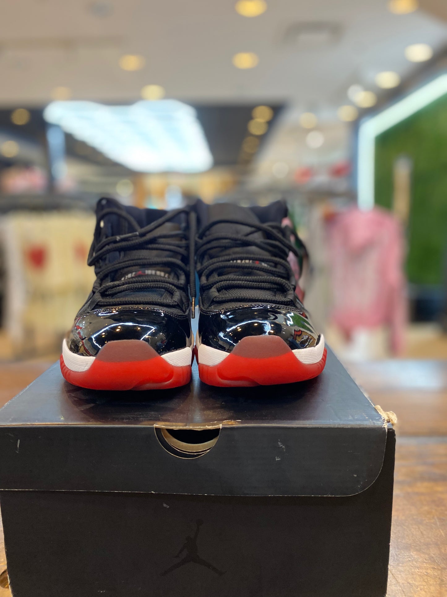 Jordan 11 Retro Bred 2012 PRE OWNED