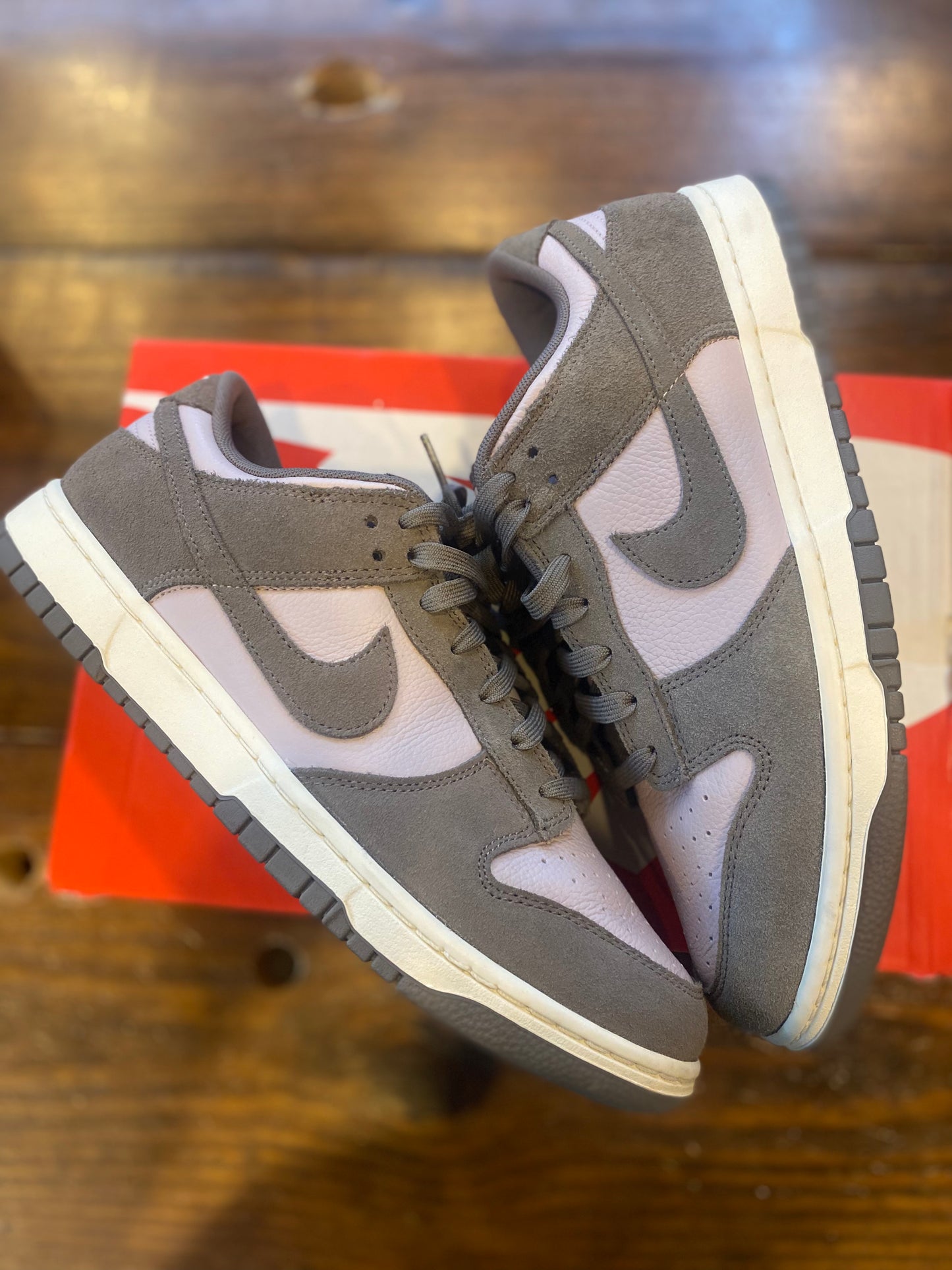 DUNK LOW SE PLATINUM VIOLET CAVE STONE