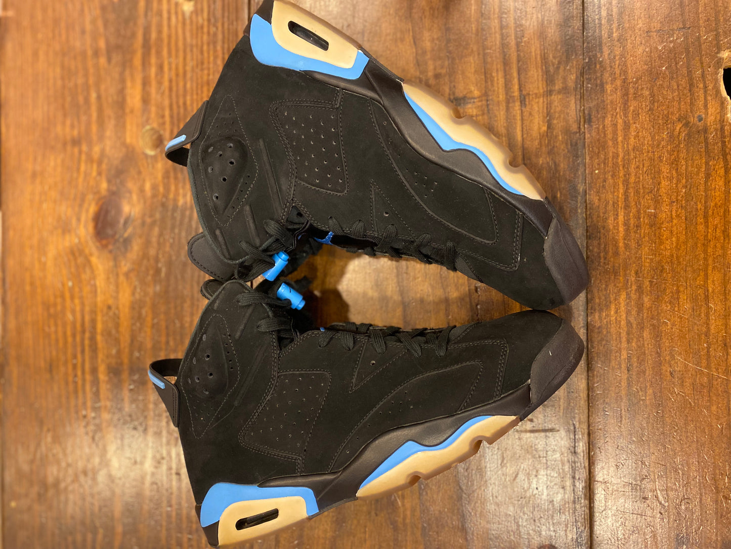 Air Jordan 6 Retro UNC PRE-OWNED