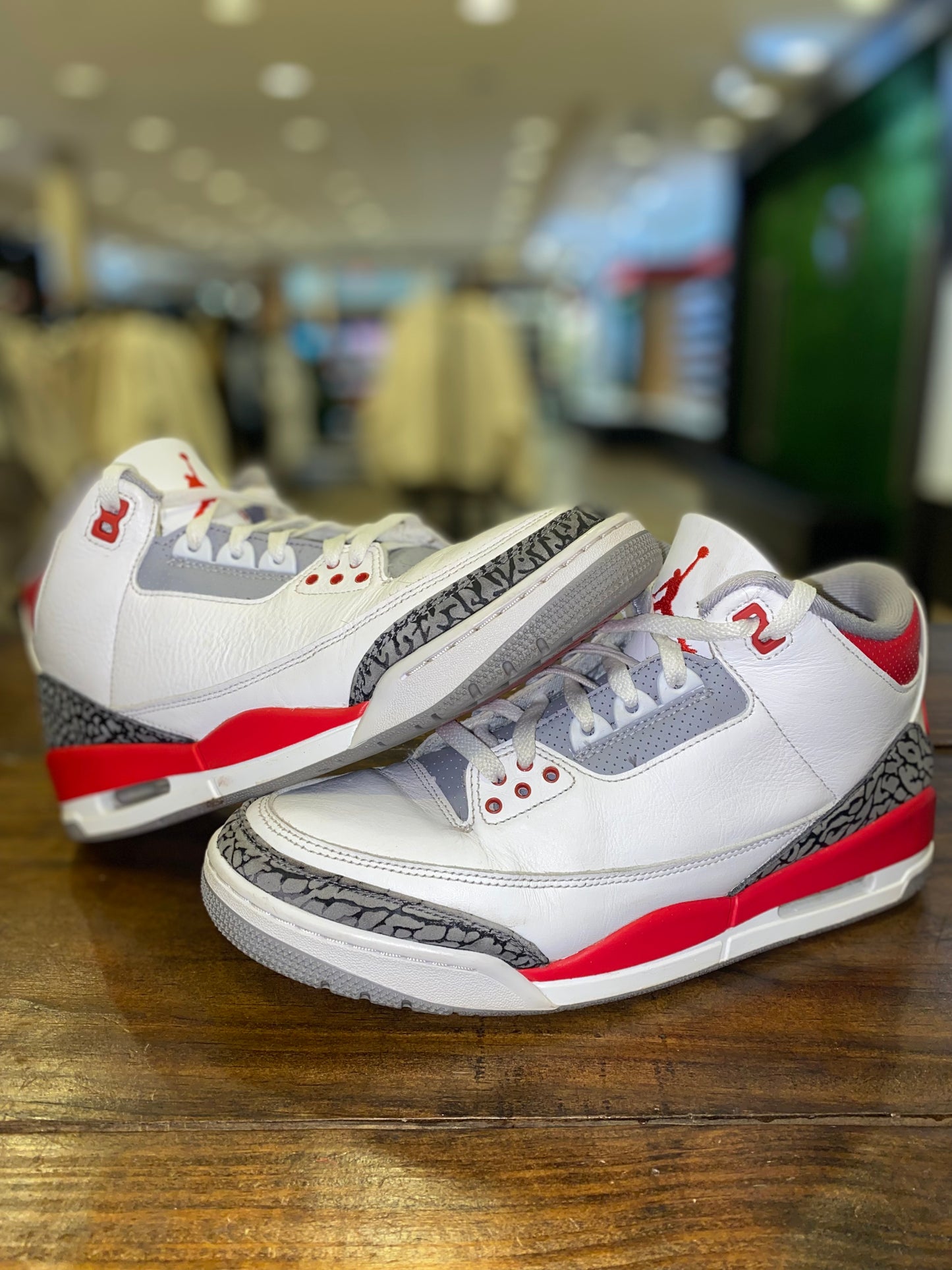 Air Jordan 3 Retro Fire Red PRE-OWNED