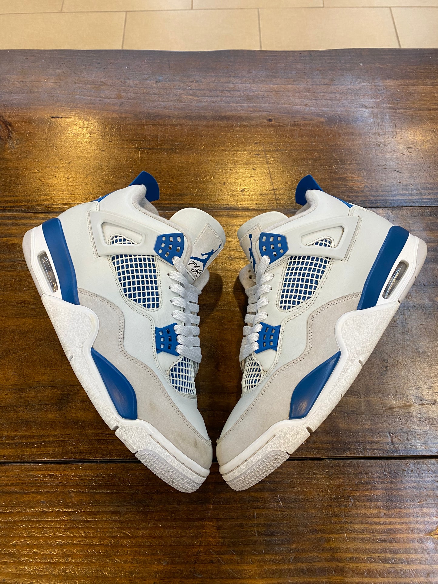 Jordan 4 Retro Military Blue 2024 PRE-OWNED