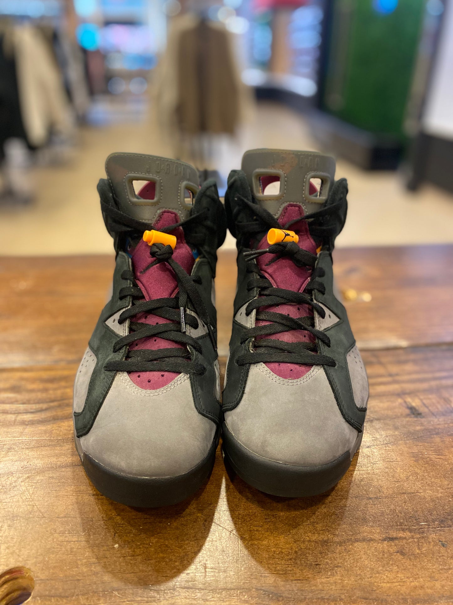 Air Jordan 6 Retro Bordeaux PRE-OWNED