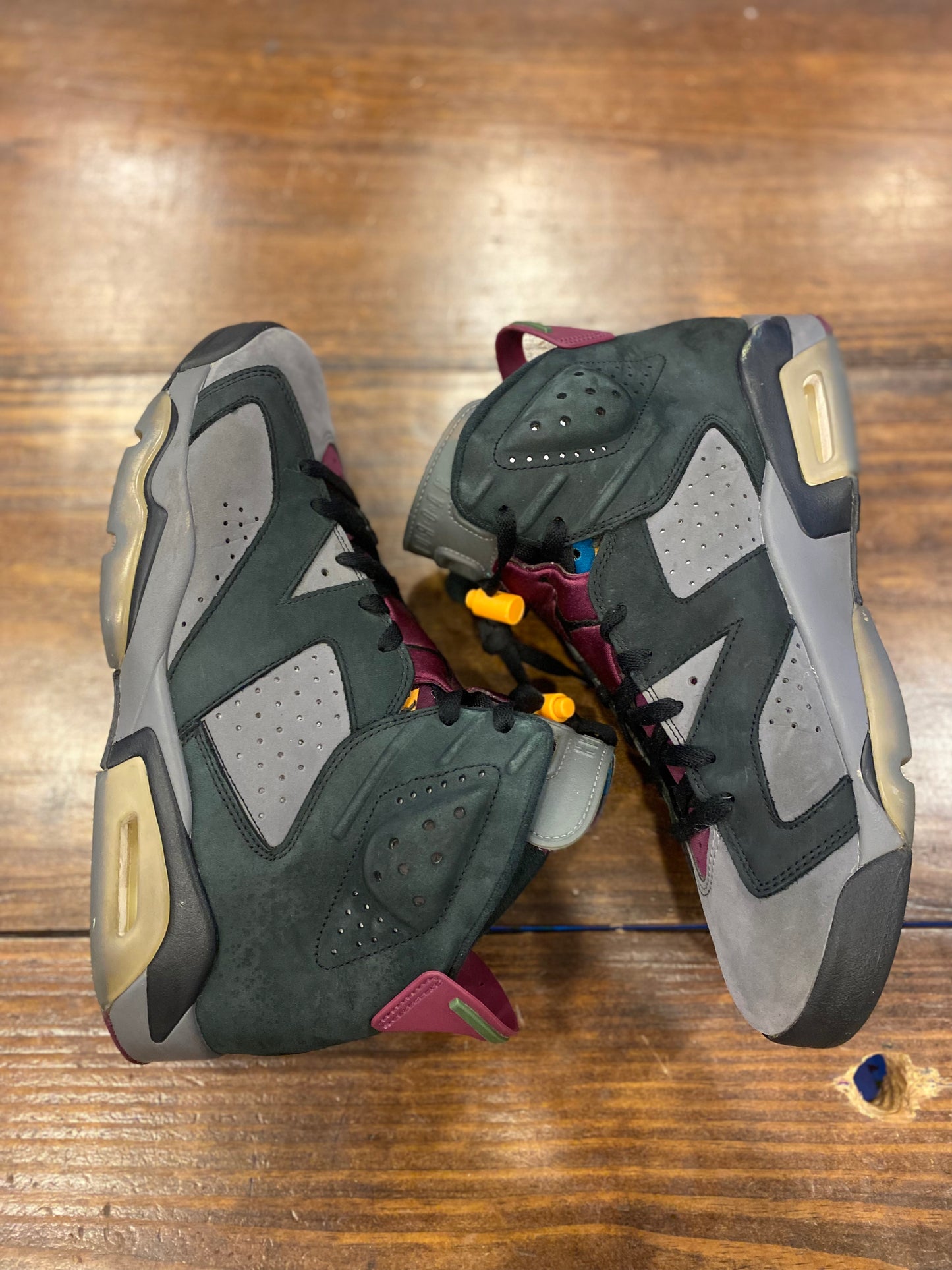 Air Jordan 6 Retro Bordeaux PRE-OWNED