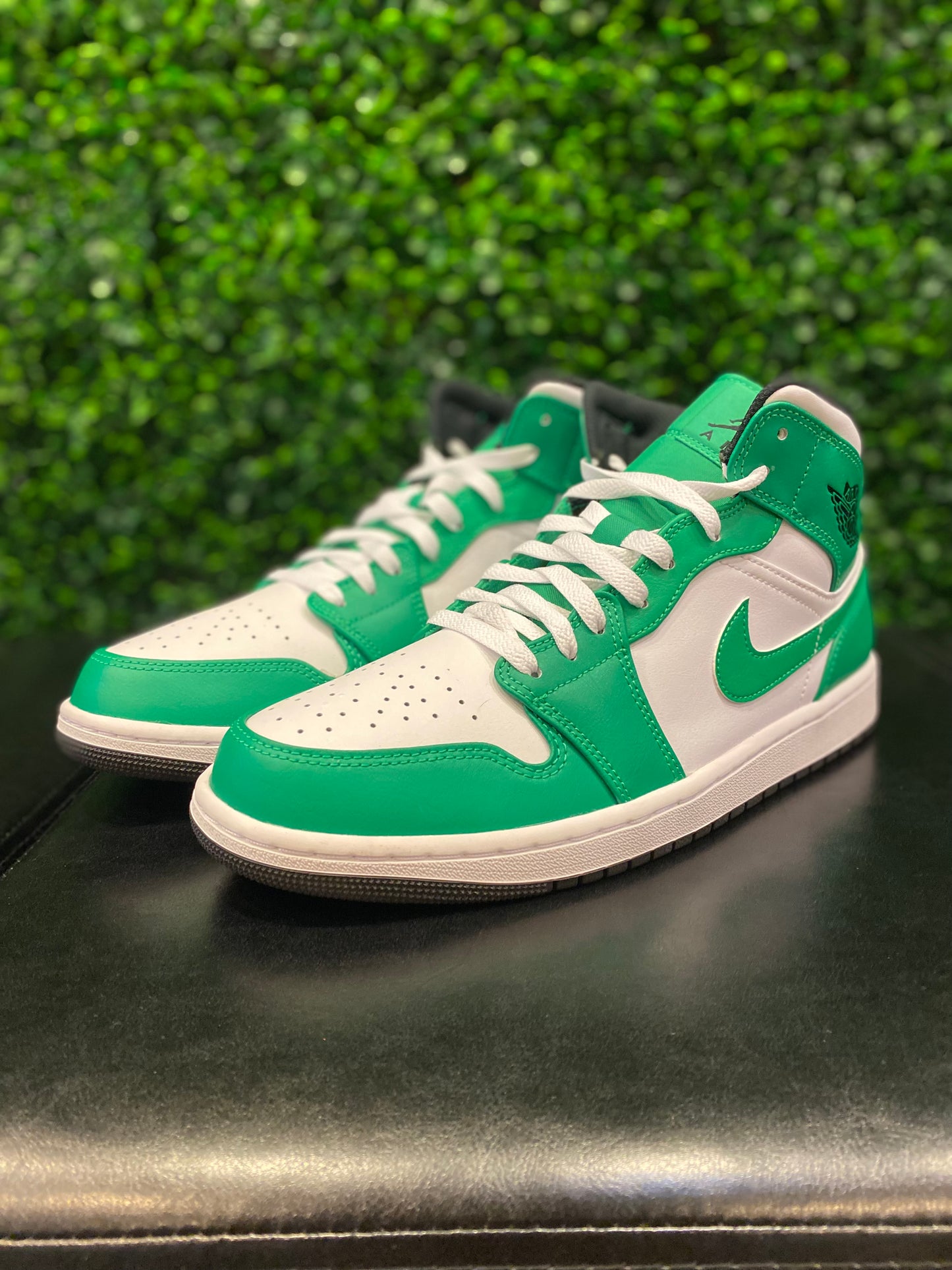 Air Jordan 1 Mid Lucky Green PRE-OWNED