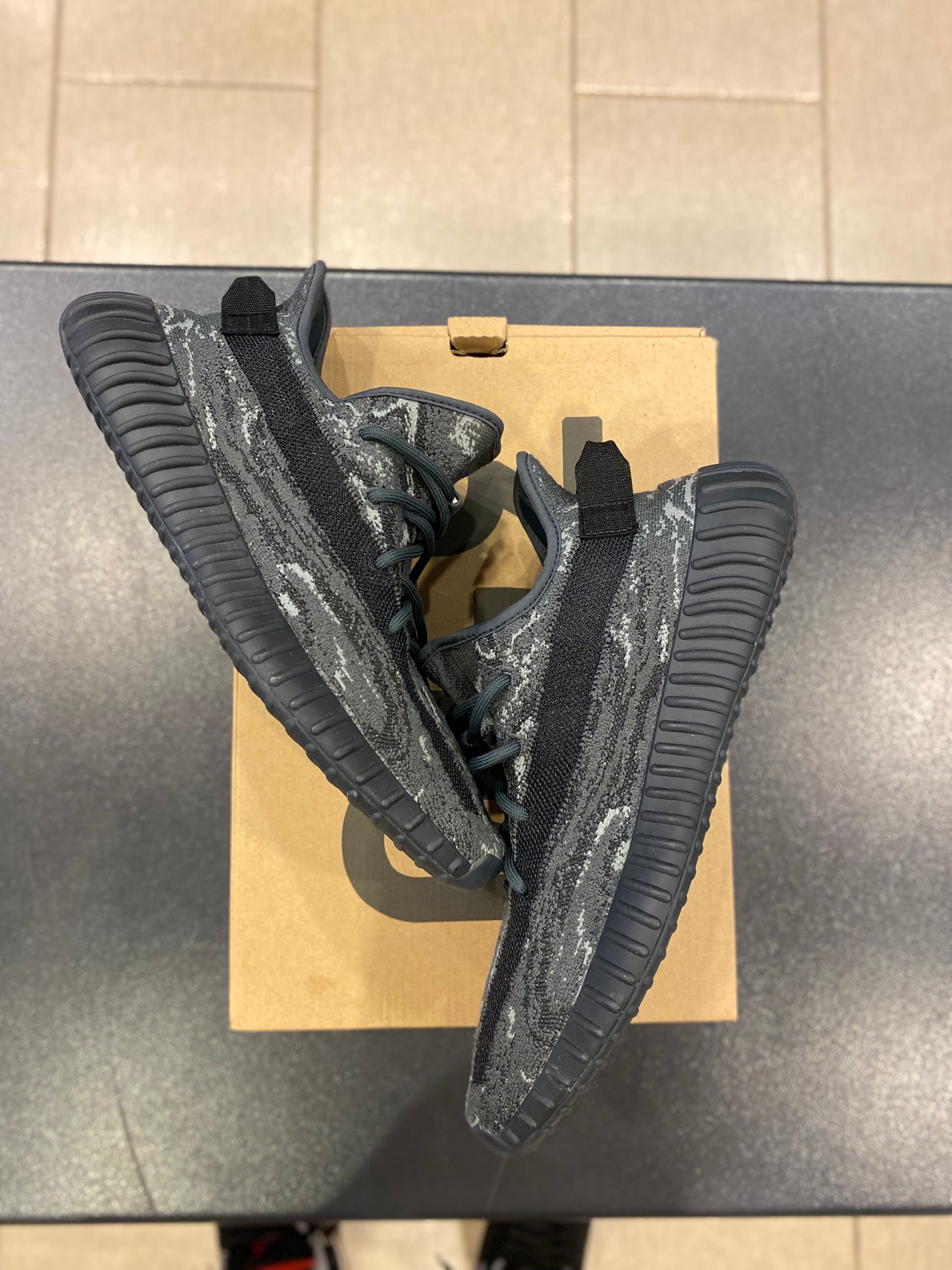 Yeezy Boost 350 V 2 MX Dark Salt PRE-OWNED