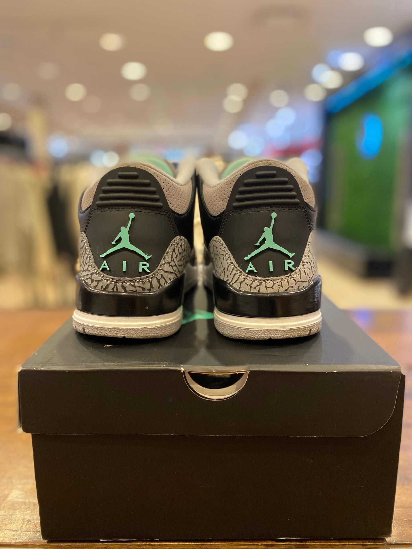 Air Jordan 3 Retro Green Glow