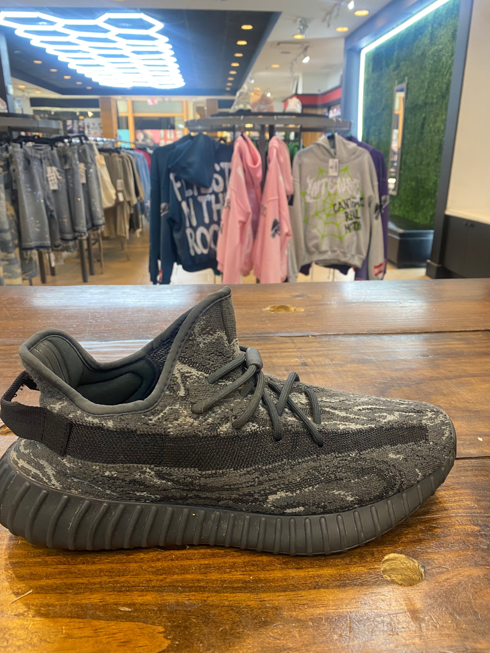 Yeezy Boost 350 V 2 MX Dark Salt PRE OWNED
