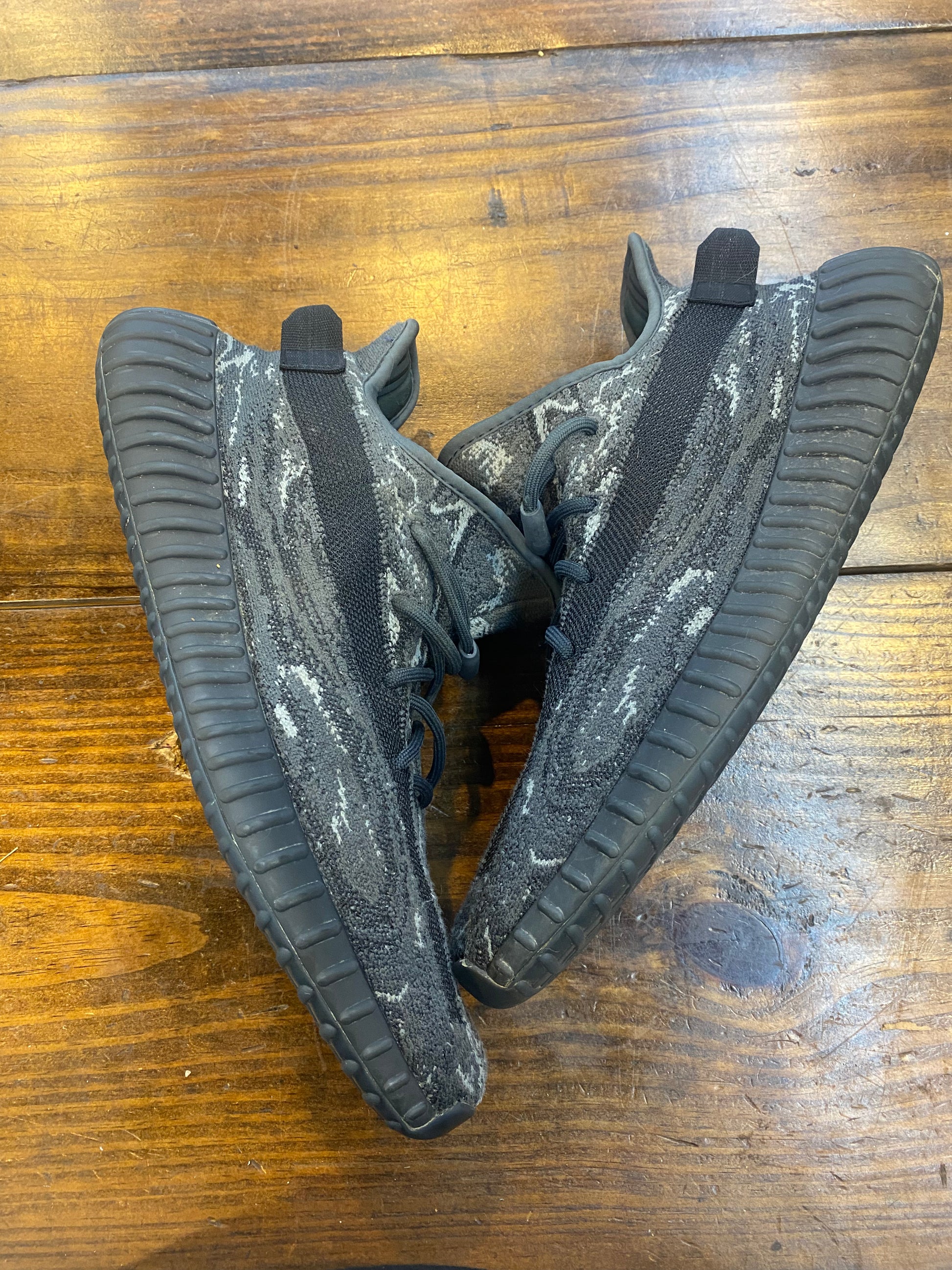 Yeezy Boost 350 V 2 MX Dark Salt PRE OWNED