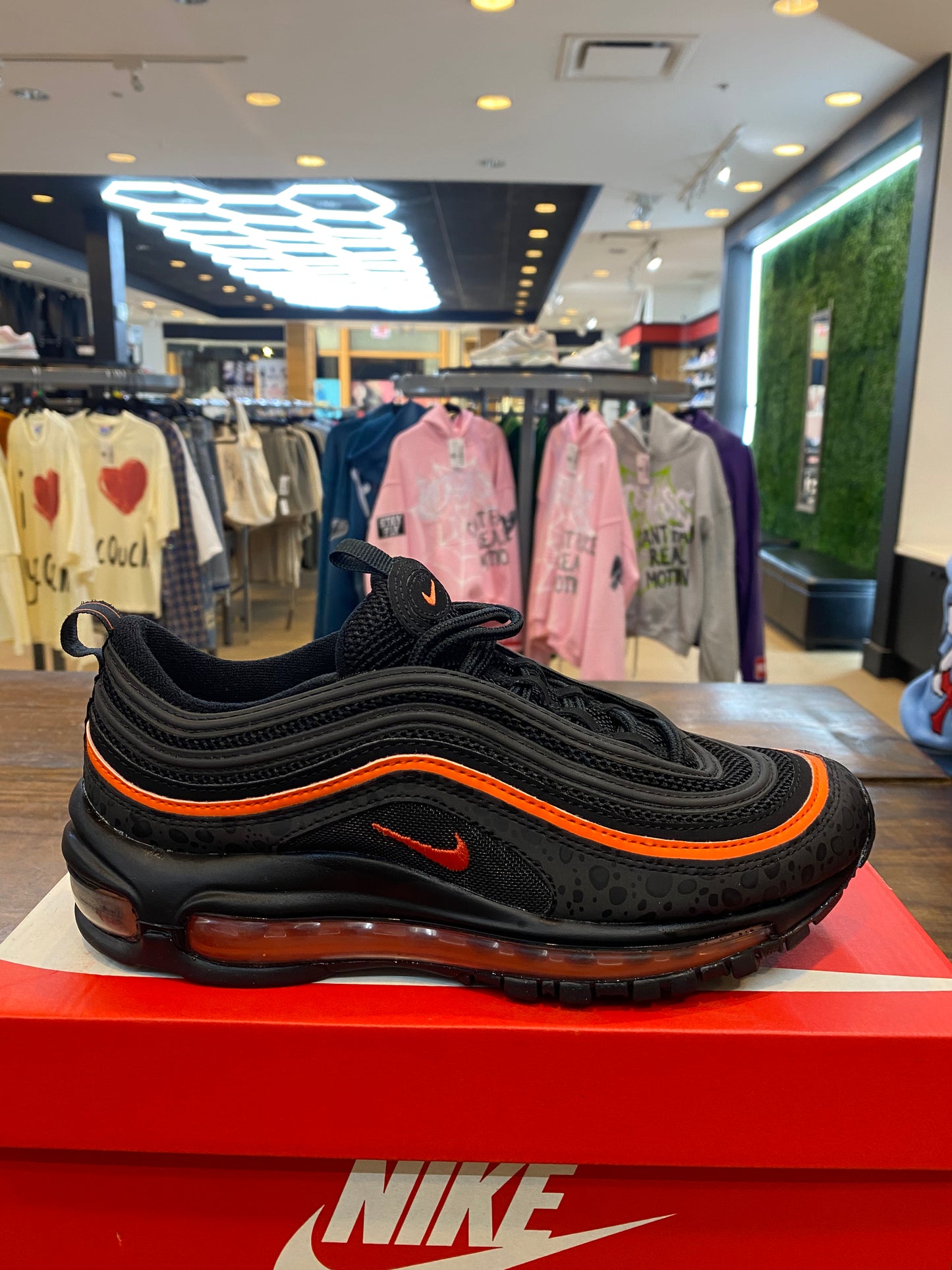 Air Max 97 GS Black Safety Orange PRE OWNED