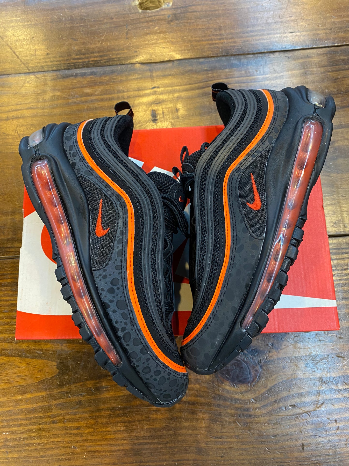 Air Max 97 GS Black Safety Orange PRE OWNED