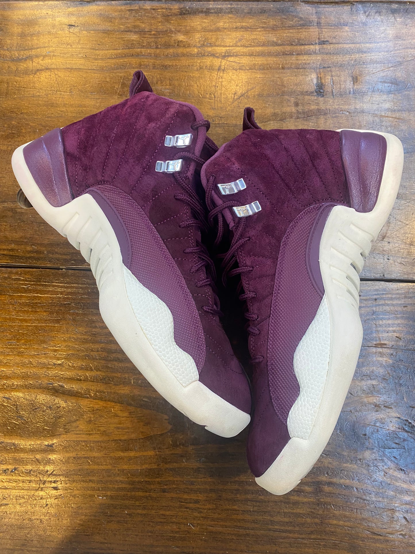 Jordan 12 Retro Bordeaux PRE OWNED