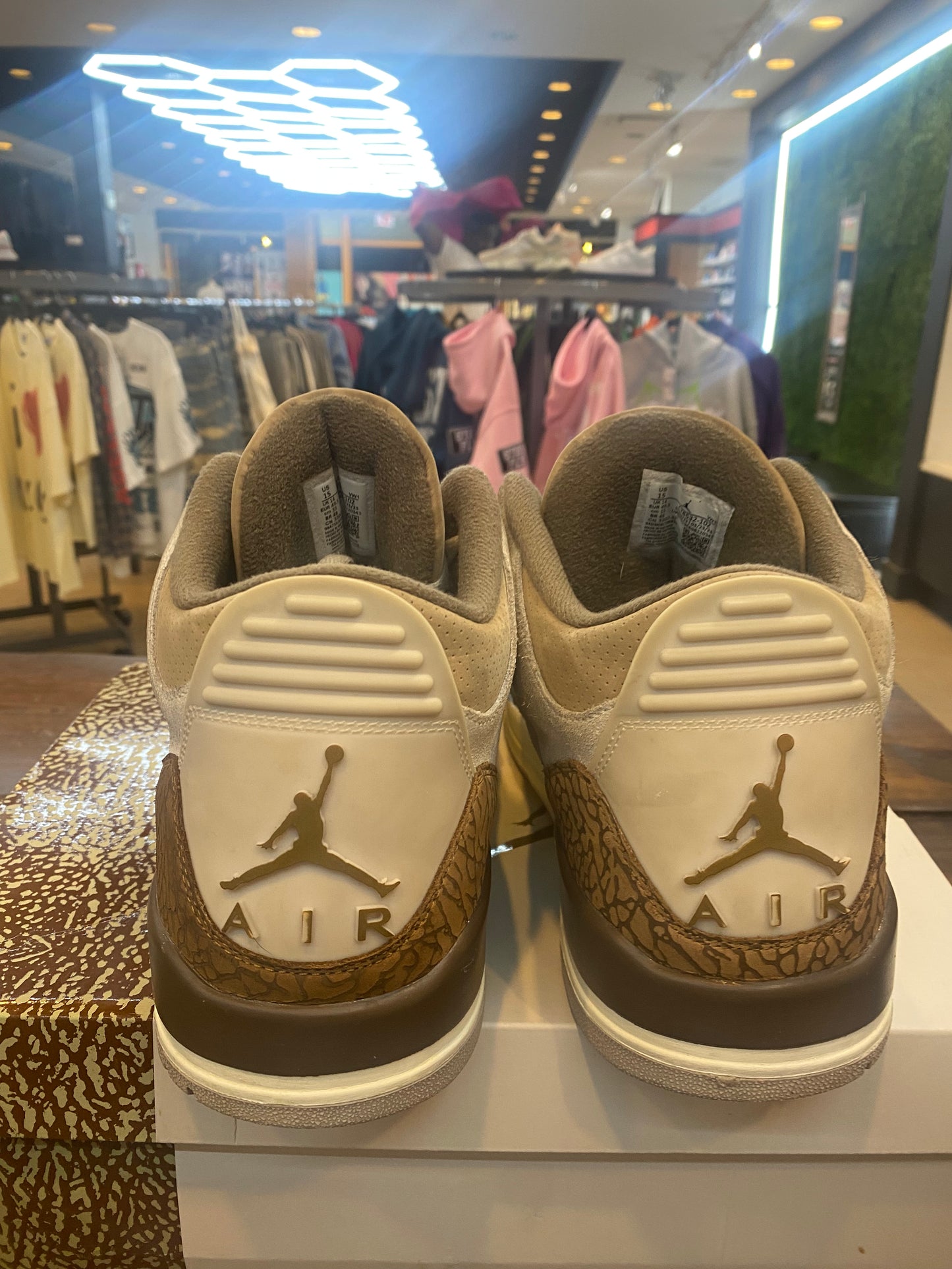 Jordan 3 Retro Palomino PRE OWNED