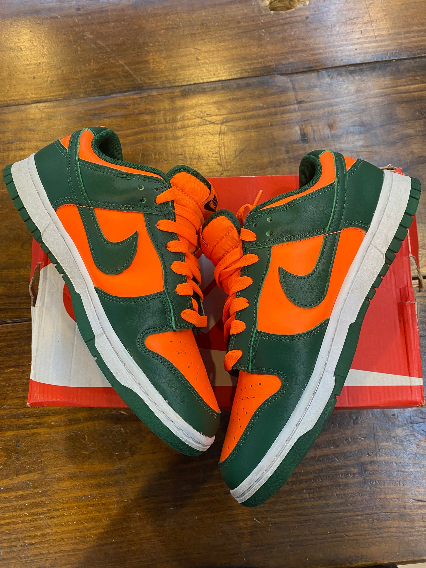 Dunk Low Miami Hurricanes PRE OWNED