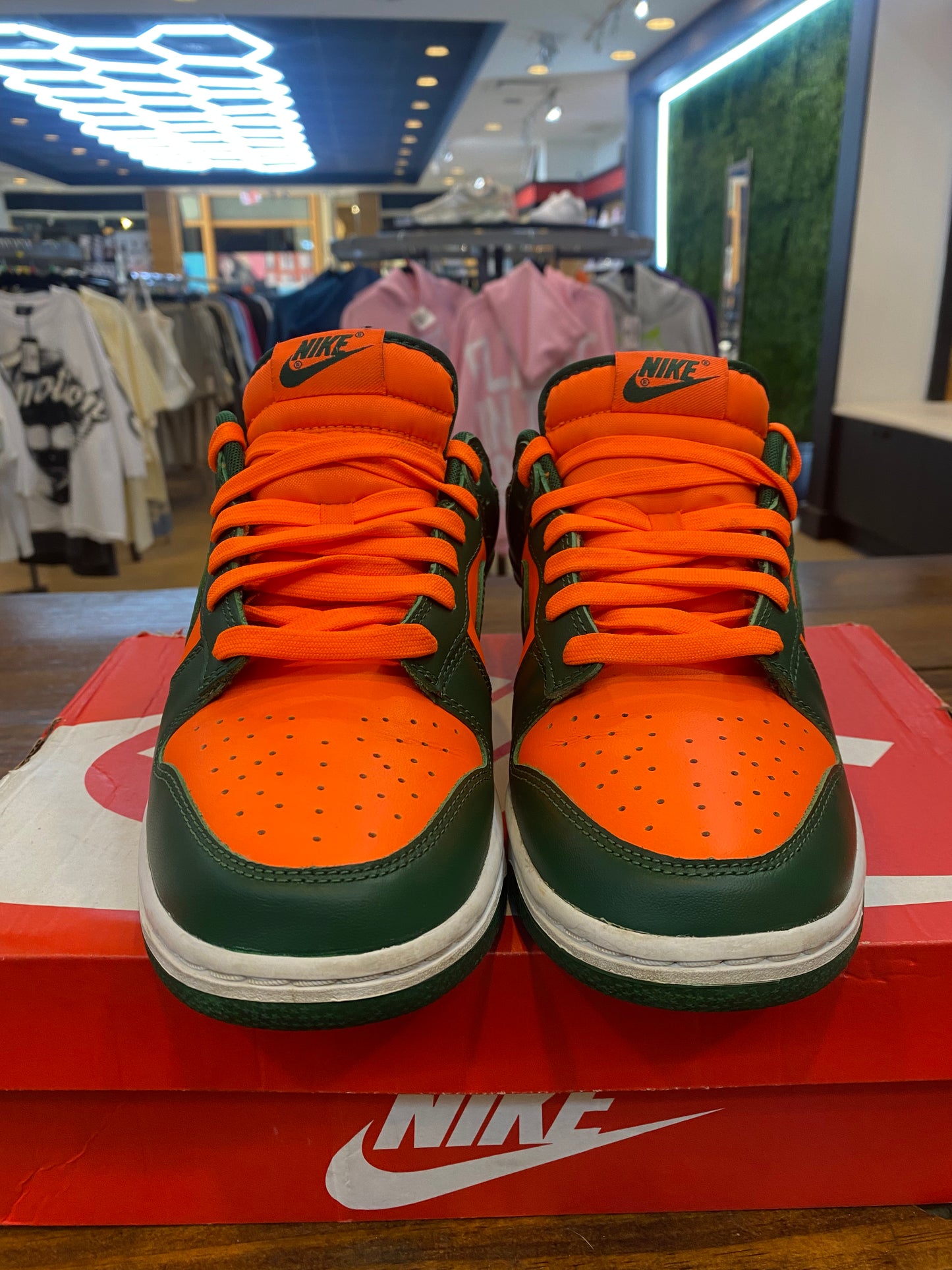 Dunk Low Miami Hurricanes PRE OWNED