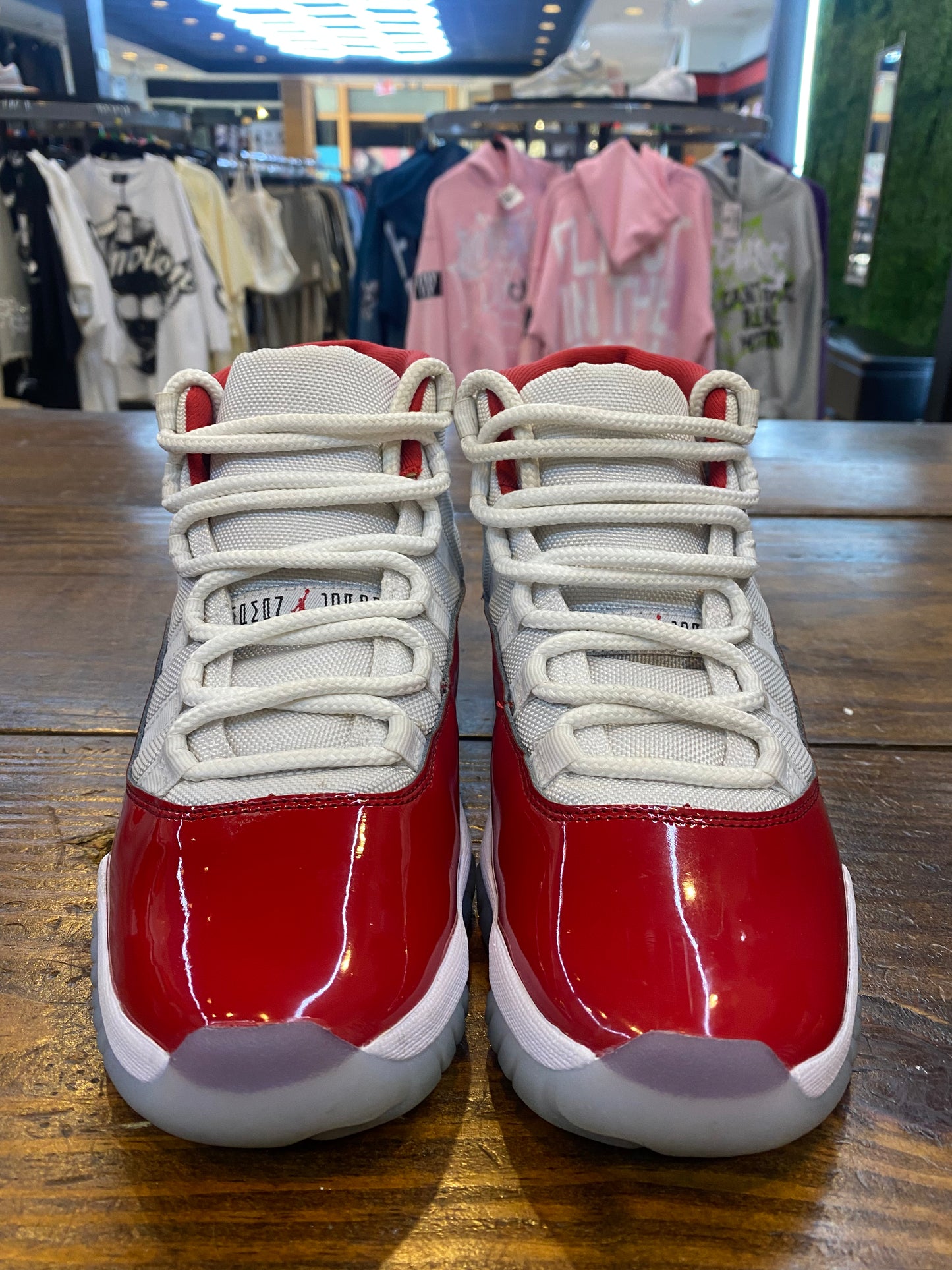 Jordan 11 Retro Cherry PRE OWNED