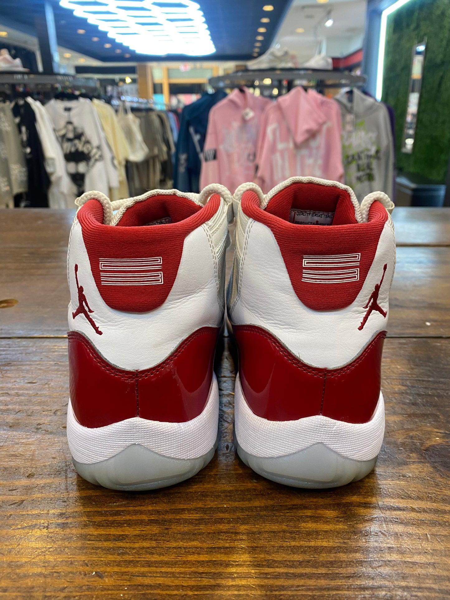 Jordan 11 Retro Cherry PRE OWNED