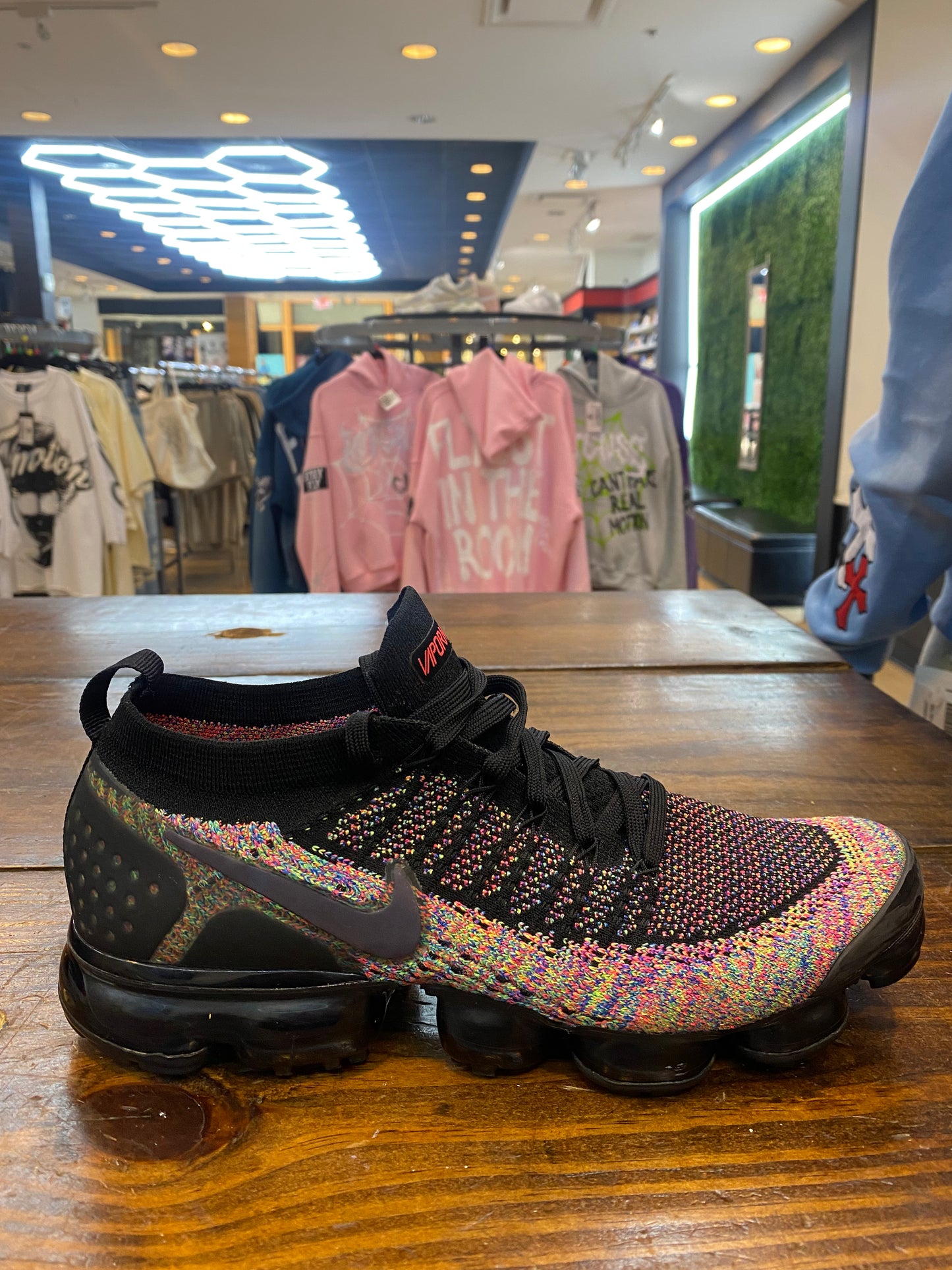 Air Vapor Max Flyknit 2 Black Multi Color PRE OWNED