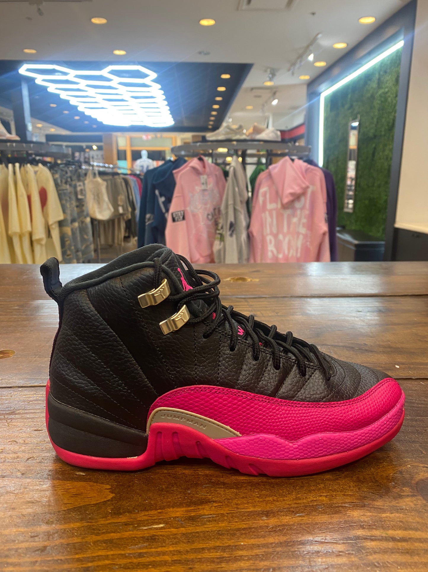 Jordan 12 Retro GS Deadly Pink PRE OWNED