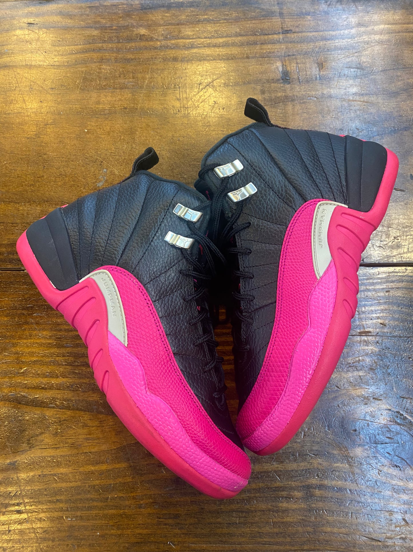 Jordan 12 Retro GS Deadly Pink PRE OWNED