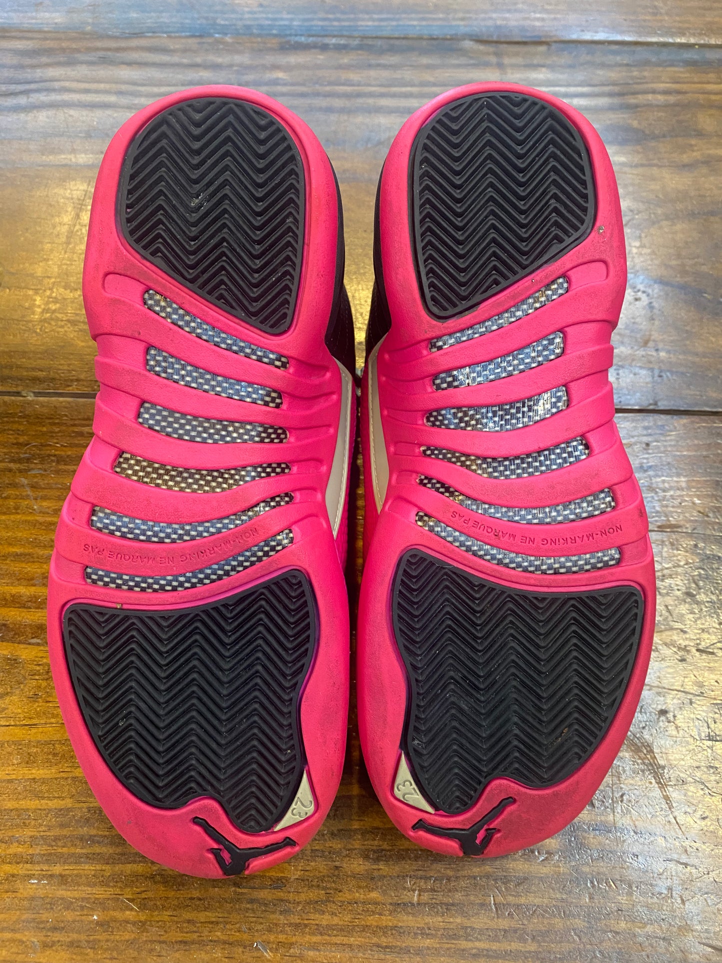 Jordan 12 Retro GS Deadly Pink PRE OWNED