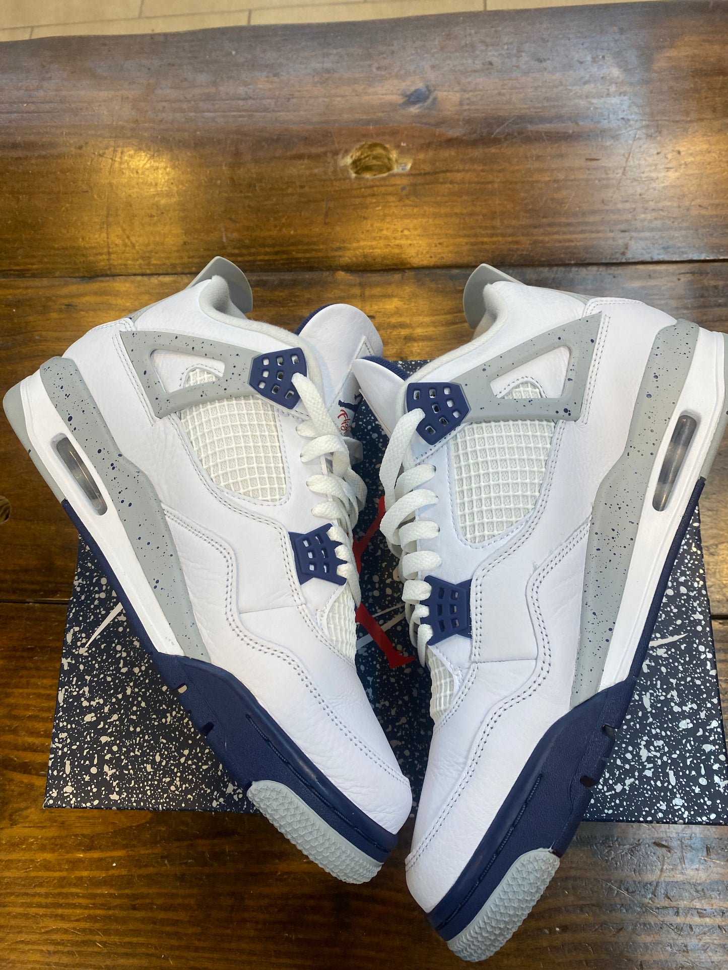 Jordan 4 Retro Midnight Navy PREV OWNED
