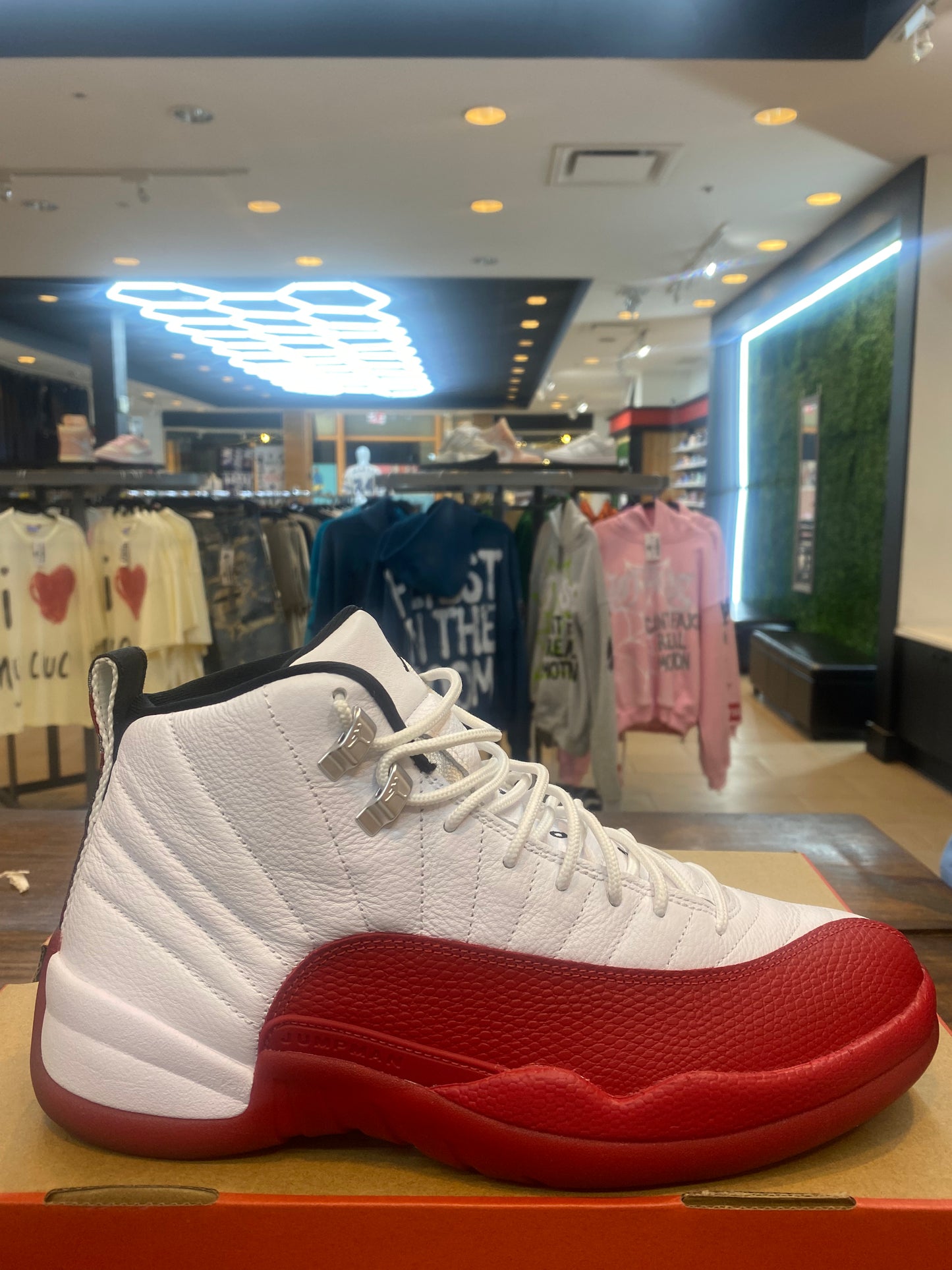 Jordan 12 Retro Cherry 2023 PRE OWNED