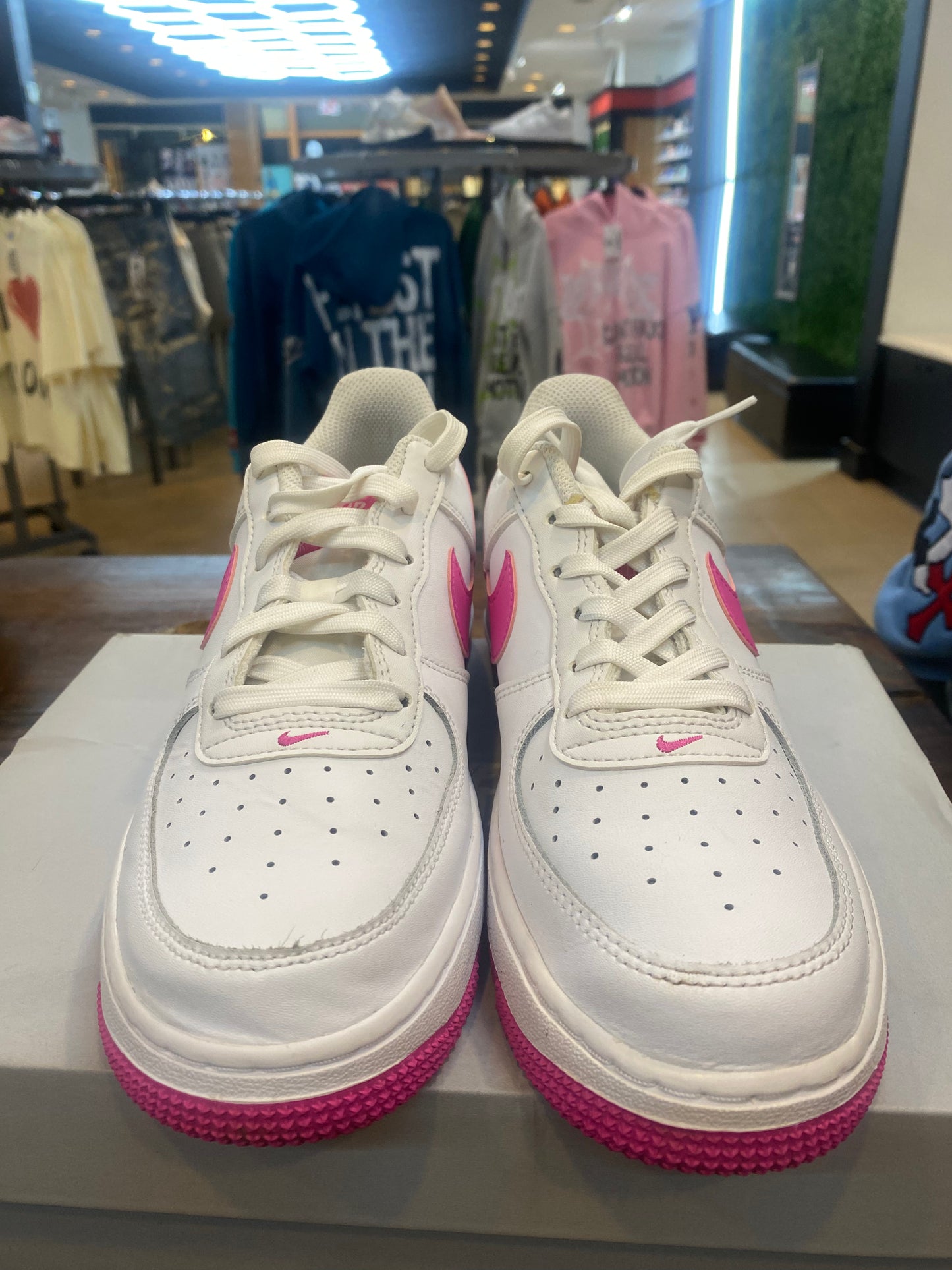 Air Force 1 GS White Laser Fuchsia PRE OWNED