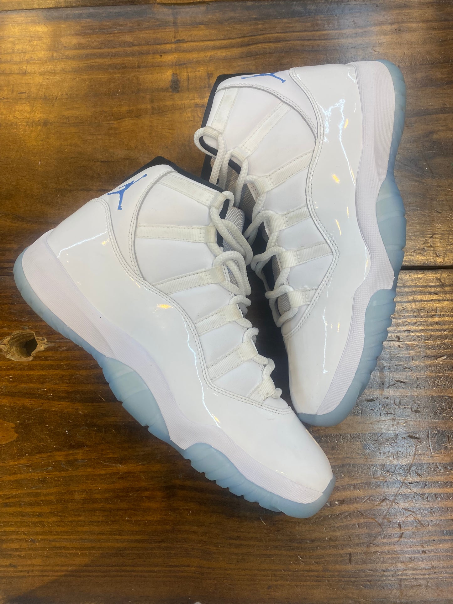 Jordan 11 Retro Columbia Legend Blue 2024 PRE OWNED