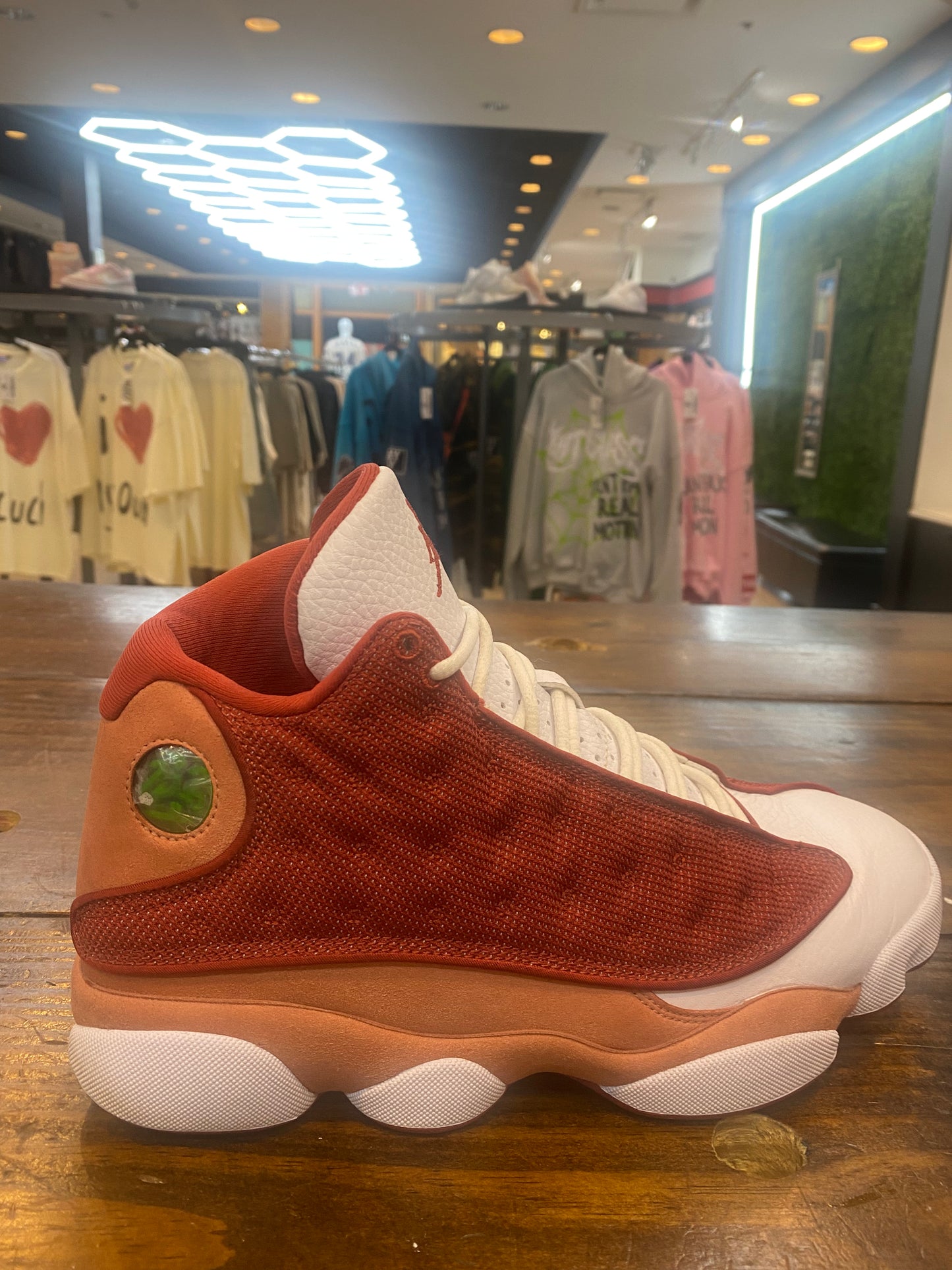 Jordan 13 Retro Dune Red PRE OWNED