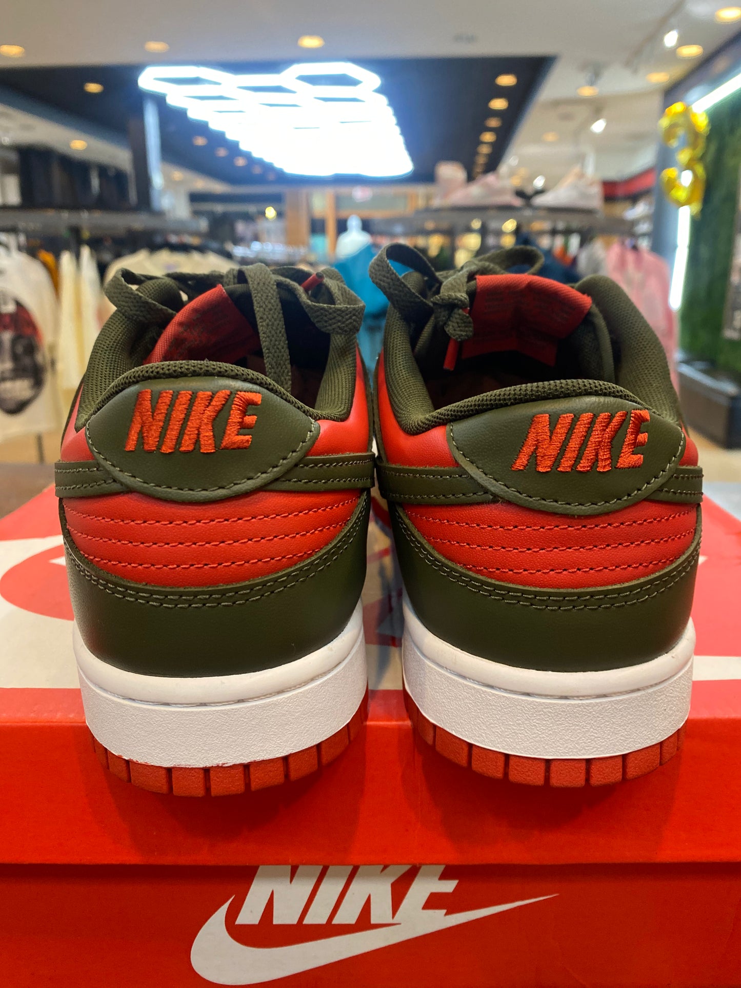 Dunk Low Cargo Khaki Mystic Red PRE OWNED