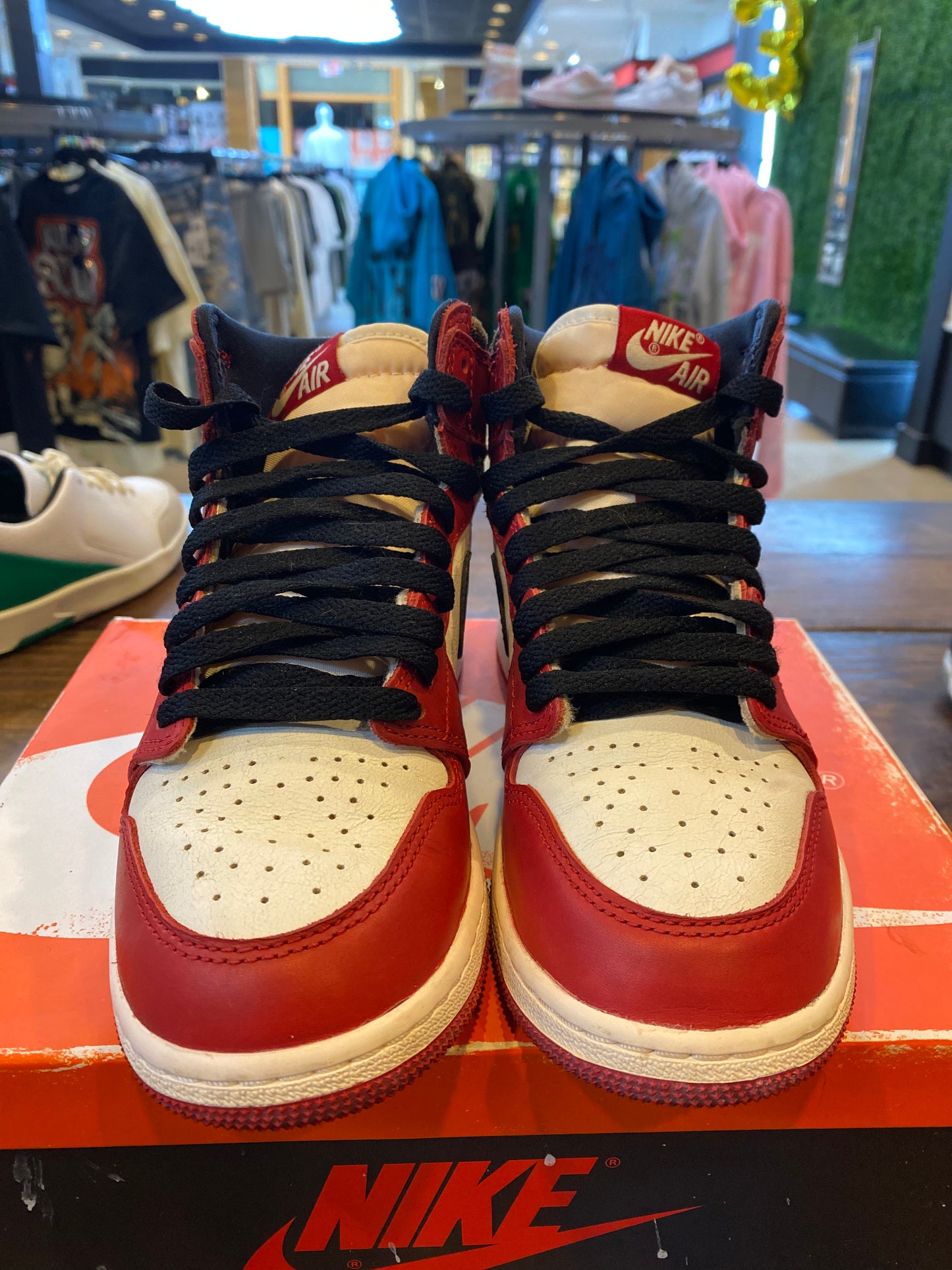 Jordan 1 Retro High OG GS Chicago Lost Found PRE OWNED