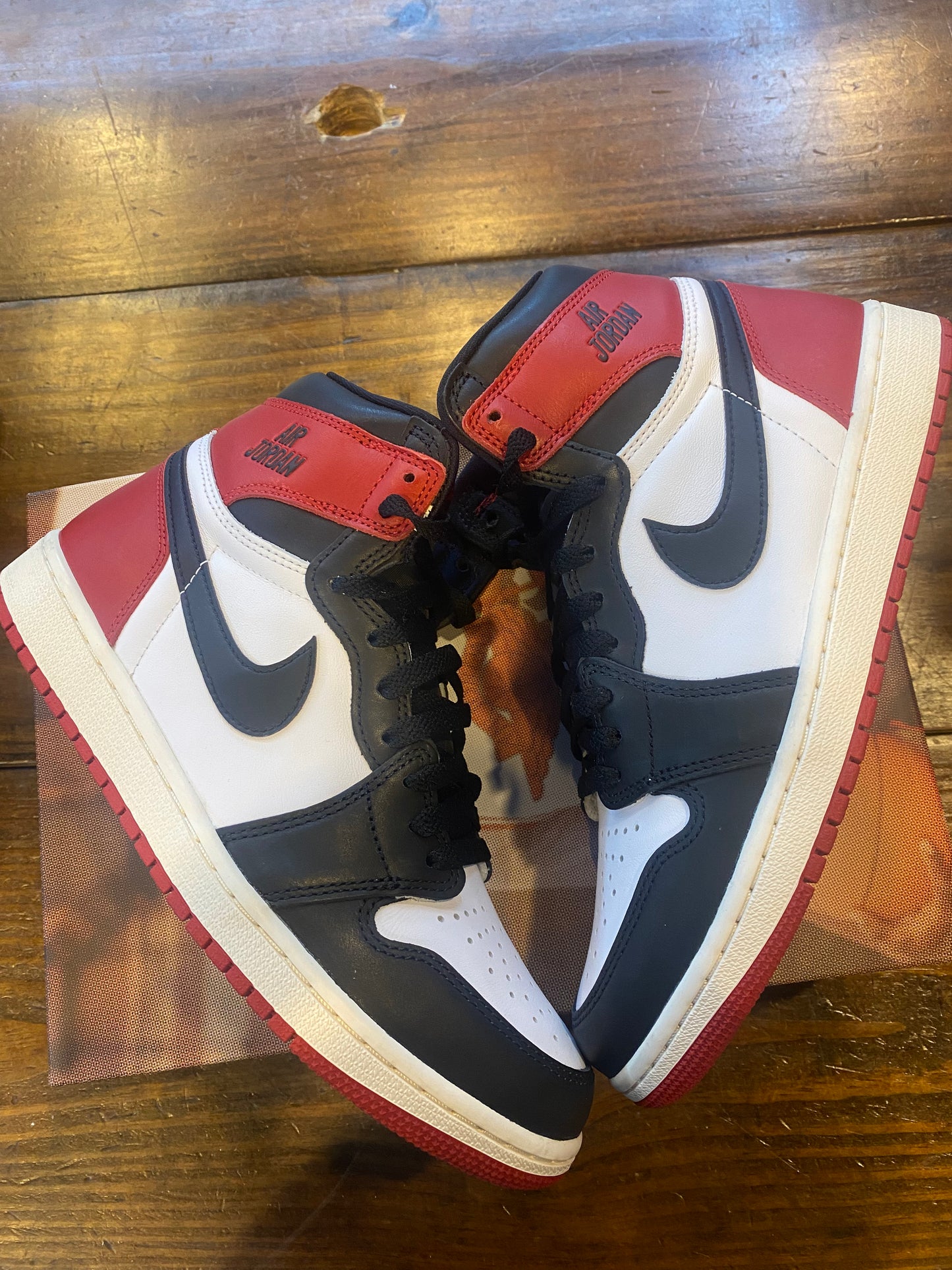 Jordan 1 Retro High OG Black Toe Reimagined PRE OWNED