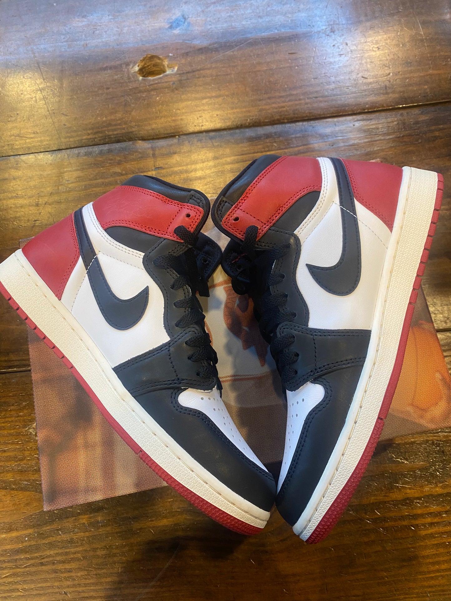 Jordan 1 Retro High OG Black Toe Reimagined PRE OWNED