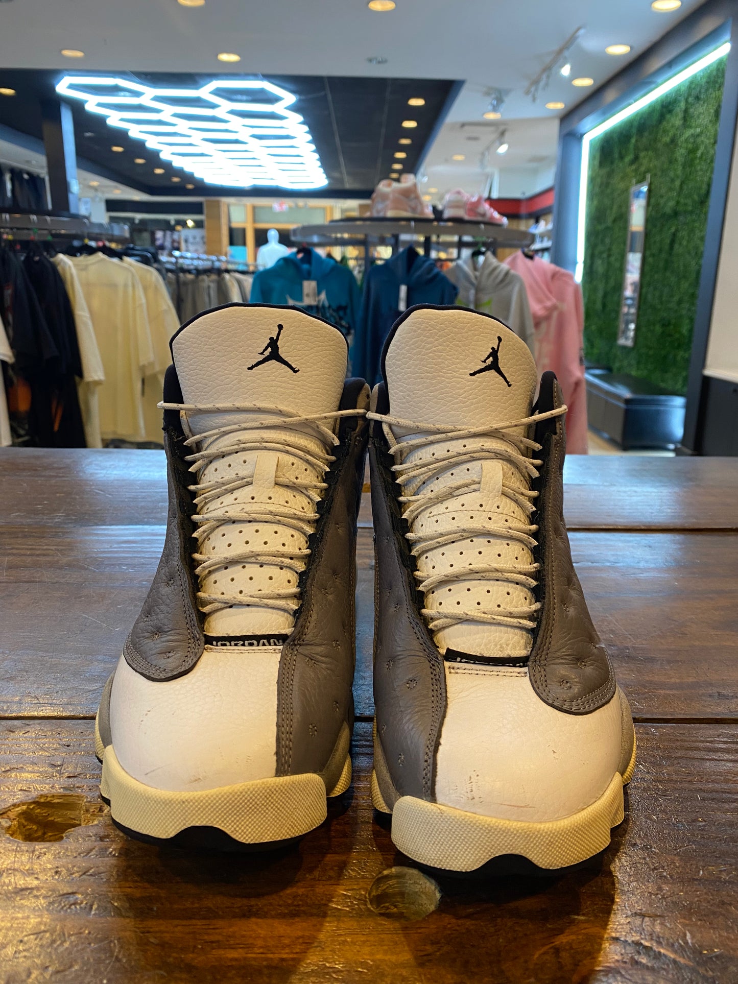 Jordan 13 Retro Atmosphere Grey PRE OWNED