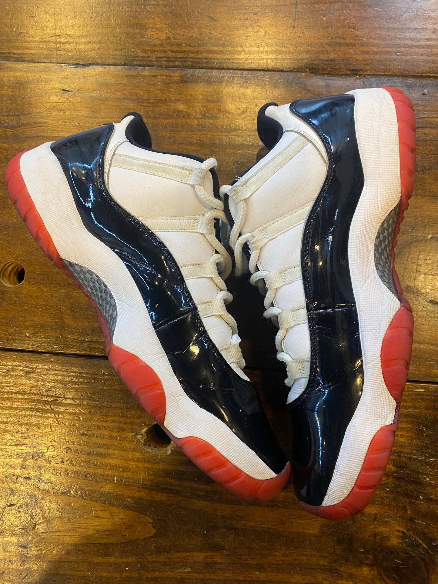 Jordan 11 Retro Low Concord Bred PRE OWNED