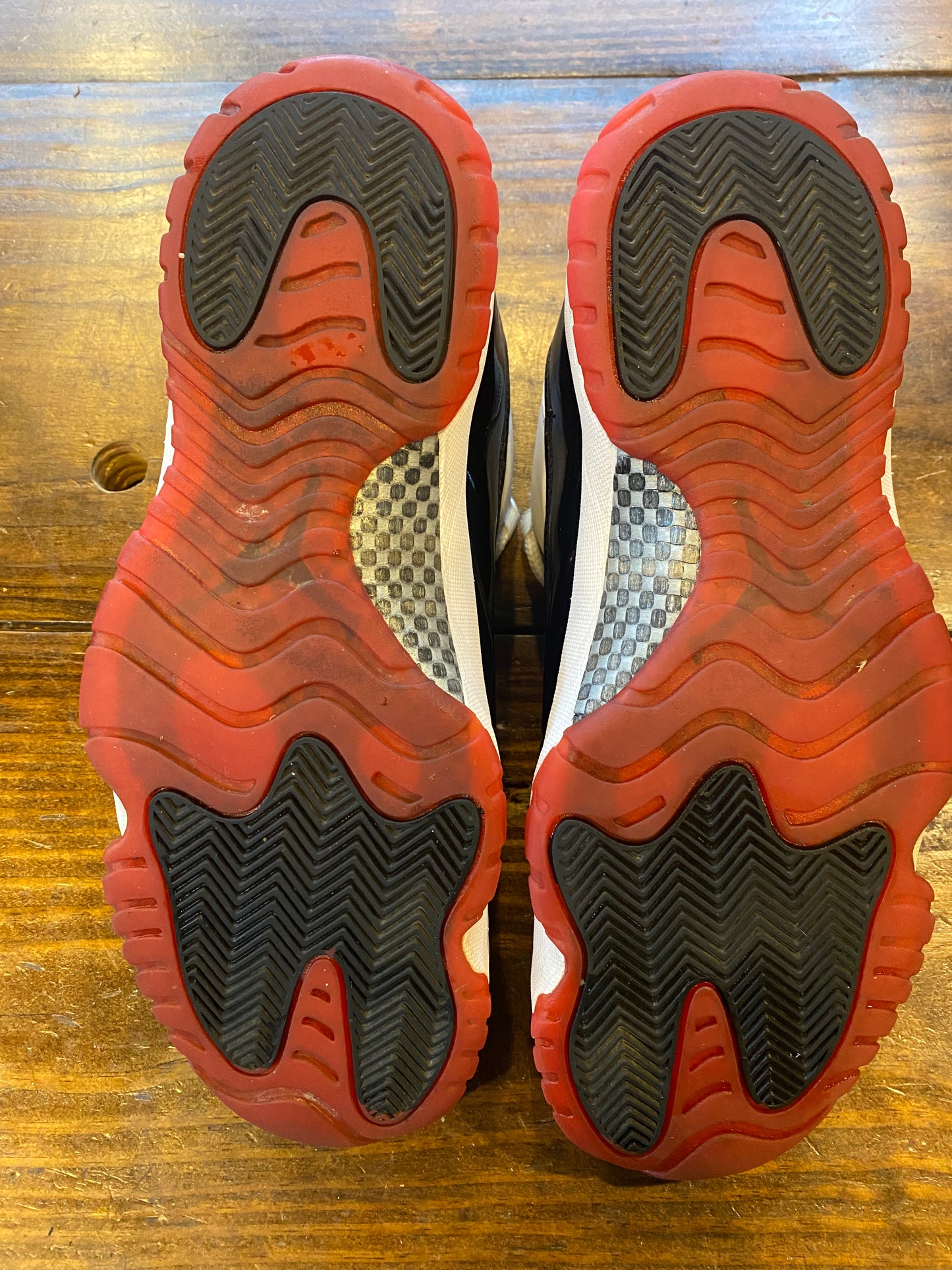 Jordan 11 Retro Low Concord Bred PRE OWNED