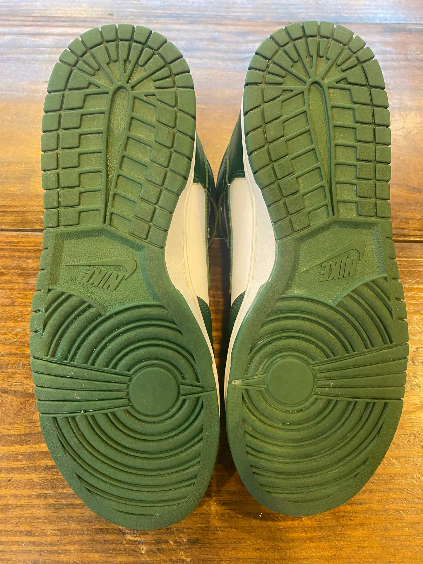 Dunk High Australia PRE OWNED