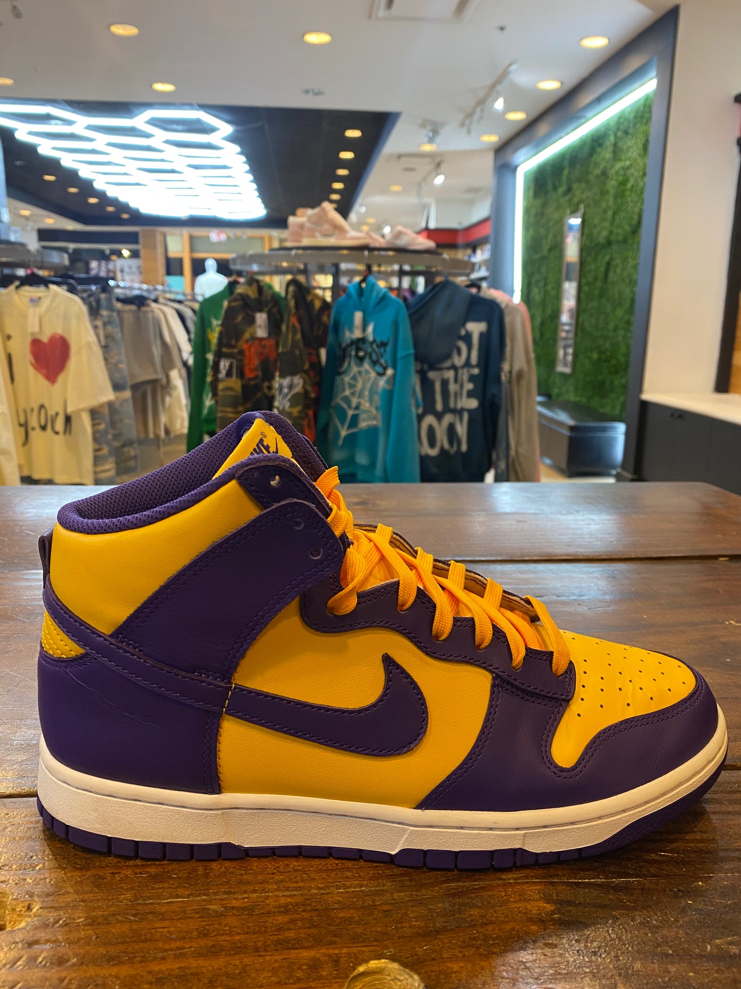 Dunk High Lakers PRE OWNED